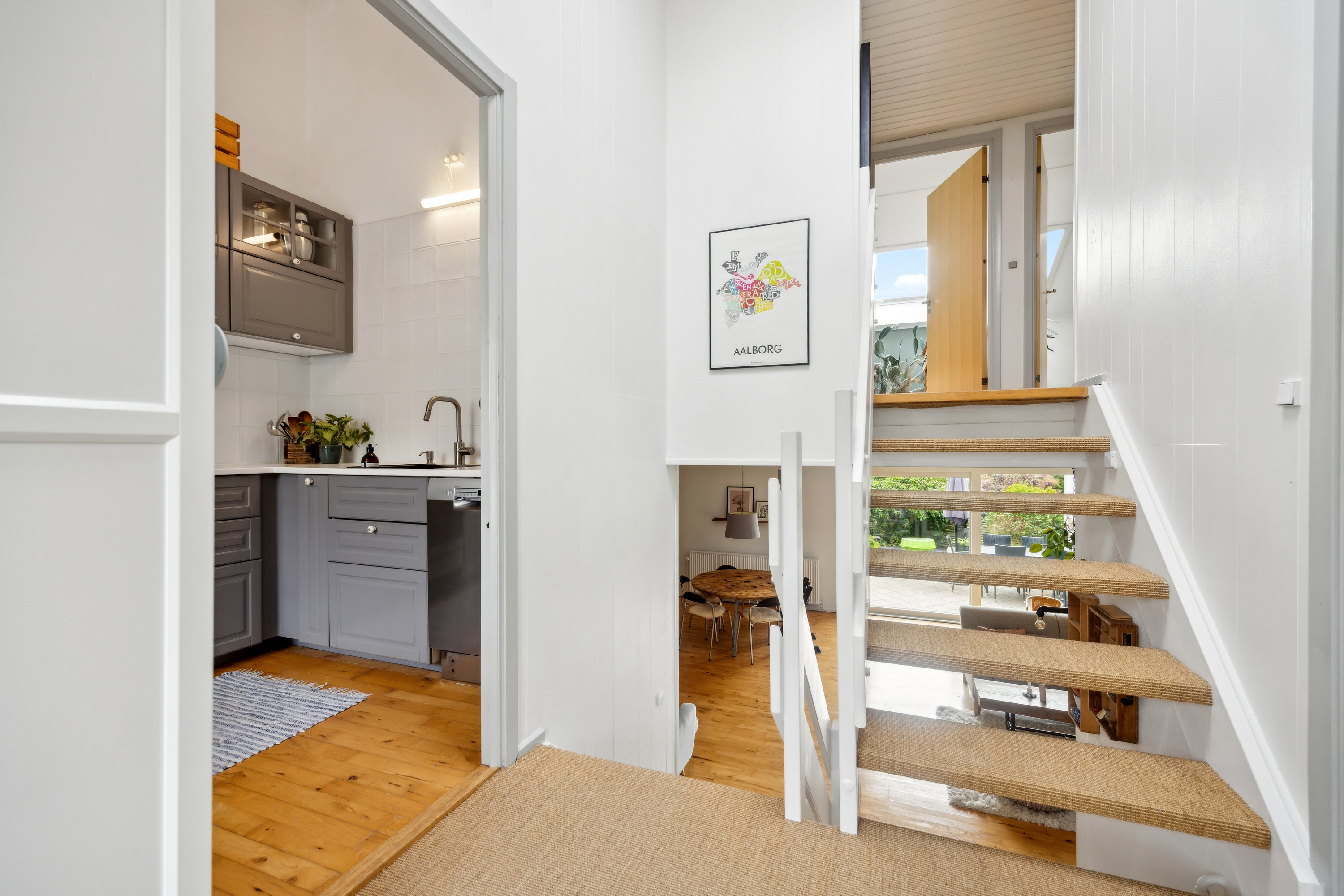 Fremhævet gang billede i fuldskærmstilstand. Billede af Herningvej 105, 9220 Aalborg Øst