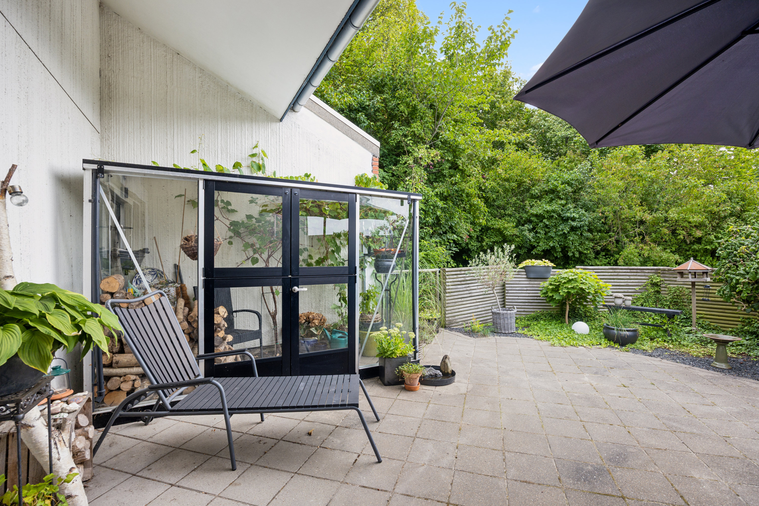 Fremhævet terrasse billede i fuldskærmstilstand. Billede af Herningvej 105, 9220 Aalborg Øst