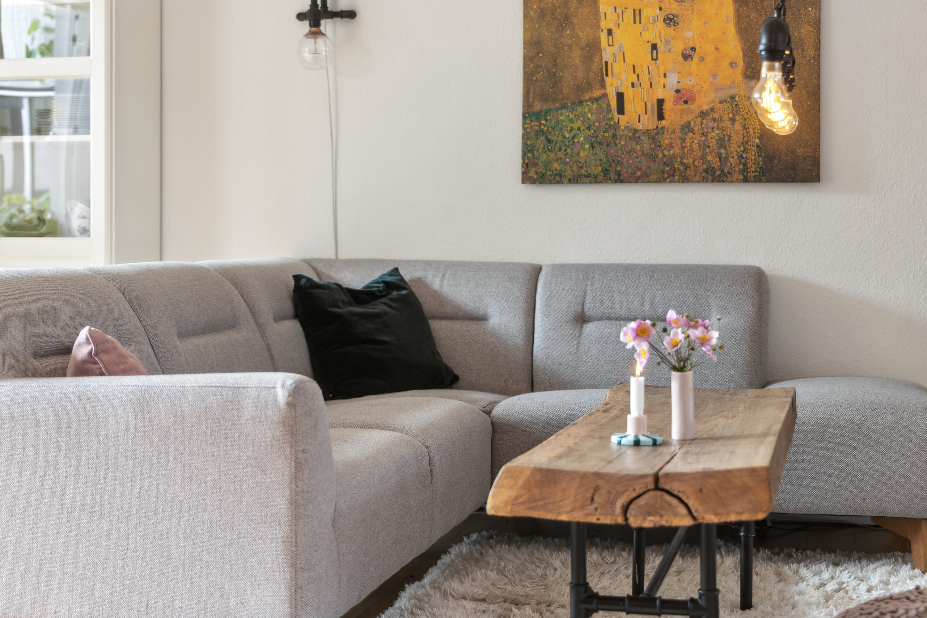 Fremhævet stue billede i fuldskærmstilstand. Billede af Herningvej 105, 9220 Aalborg Øst