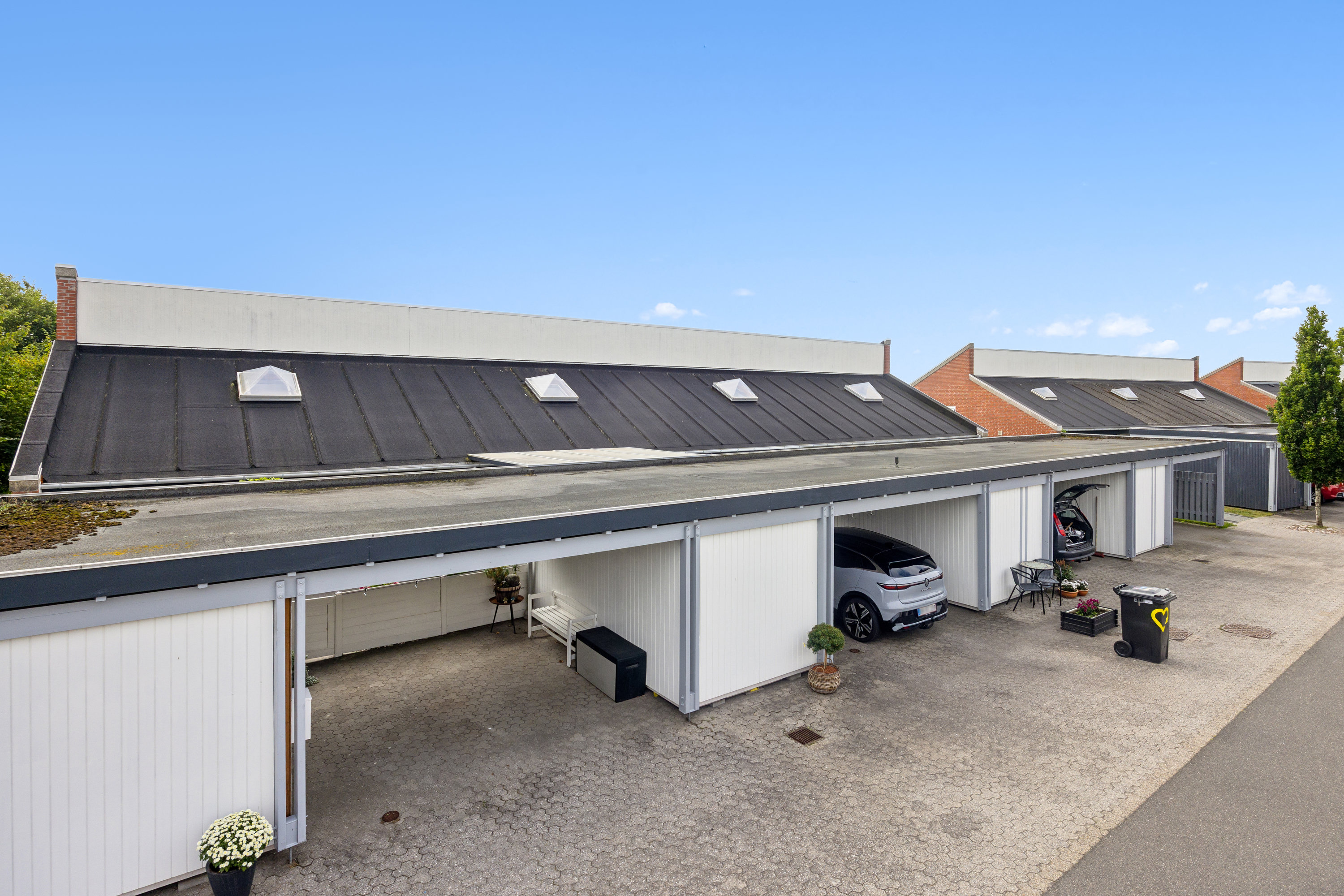 Fremhævet ejendom 1 billede i fuldskærmstilstand. Billede af Herningvej 105, 9220 Aalborg Øst