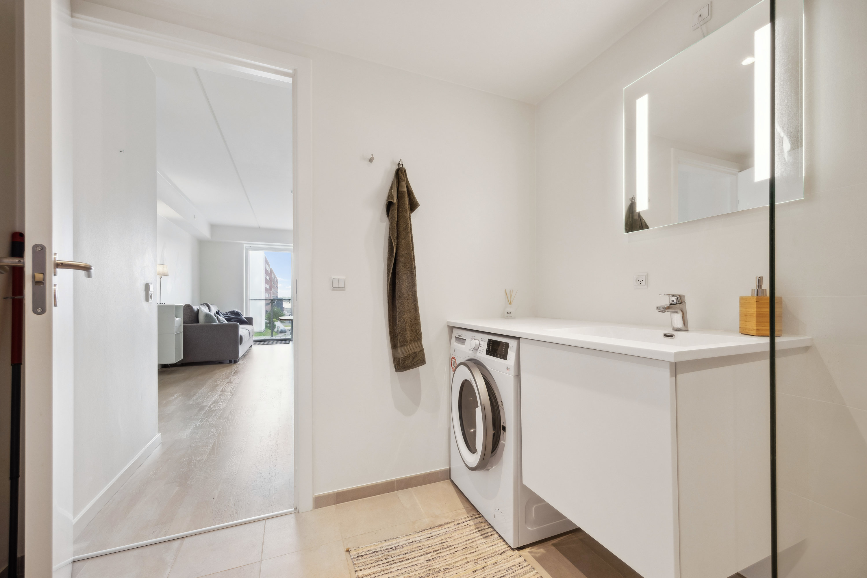 Fremhævet badeværelse billede i fuldskærmstilstand. Billede af Julius Posselts Vej 3B, 2. 4., 9400 Nørresundby