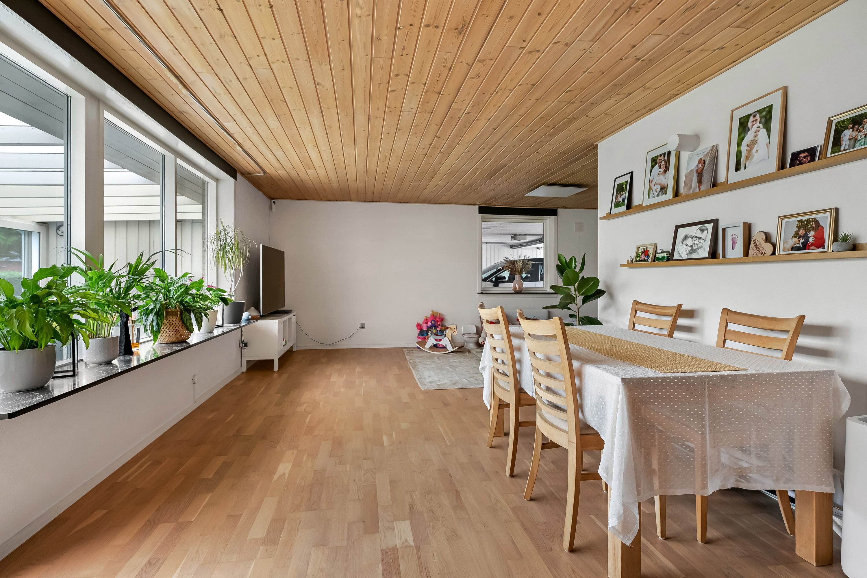 Fremhævet stue billede i fuldskærmstilstand. Billede af Irisvej 2, Stend-Krogag, 7200 Grindsted