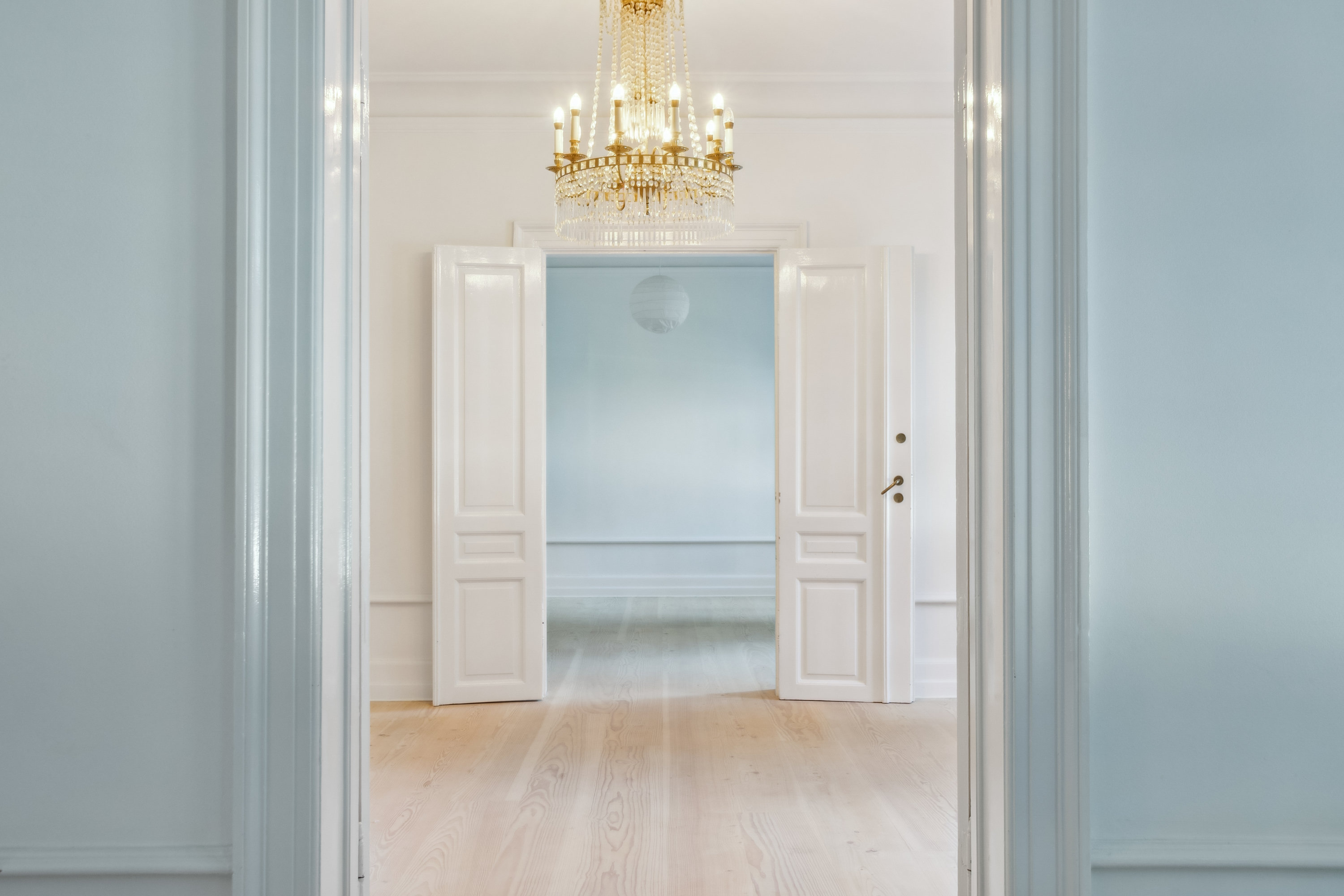 Fremhævet gang billede i fuldskærmstilstand. Billede af Dag Hammarskjölds Allé 1A, st.., 2100 København Ø