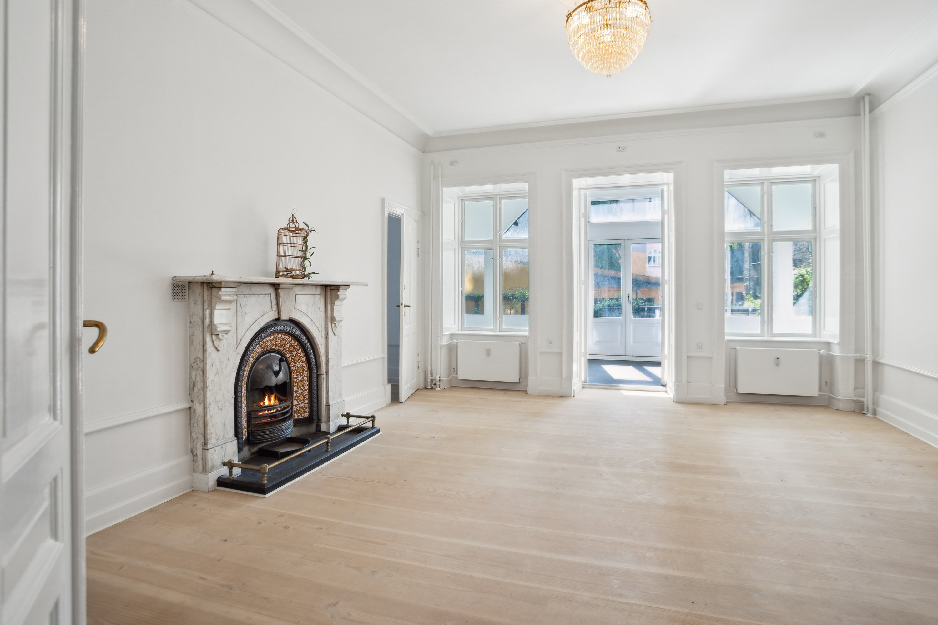 Fremhævet stue billede i fuldskærmstilstand. Billede af Dag Hammarskjölds Allé 1A, st.., 2100 København Ø