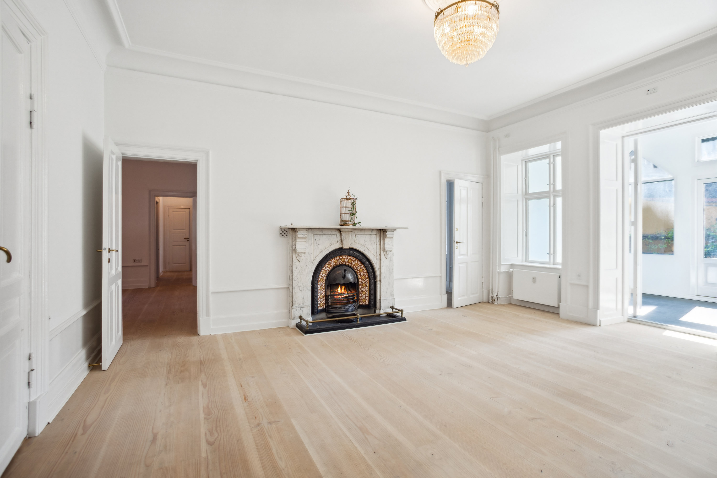 Fremhævet stue billede i fuldskærmstilstand. Billede af Dag Hammarskjölds Allé 1A, st.., 2100 København Ø