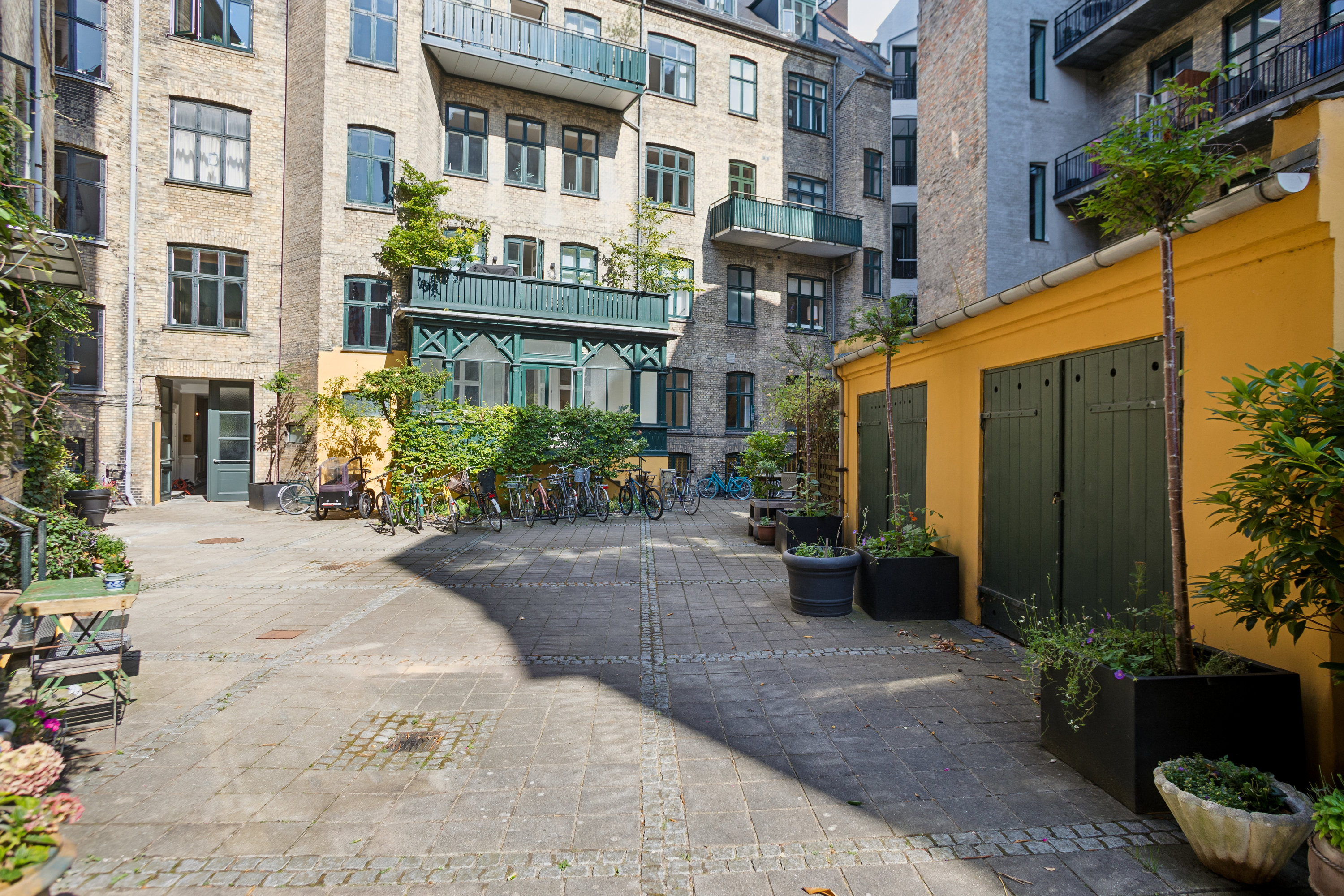 Fremhævet ejendom 1 billede i fuldskærmstilstand. Billede af Dag Hammarskjölds Allé 1A, st.., 2100 København Ø