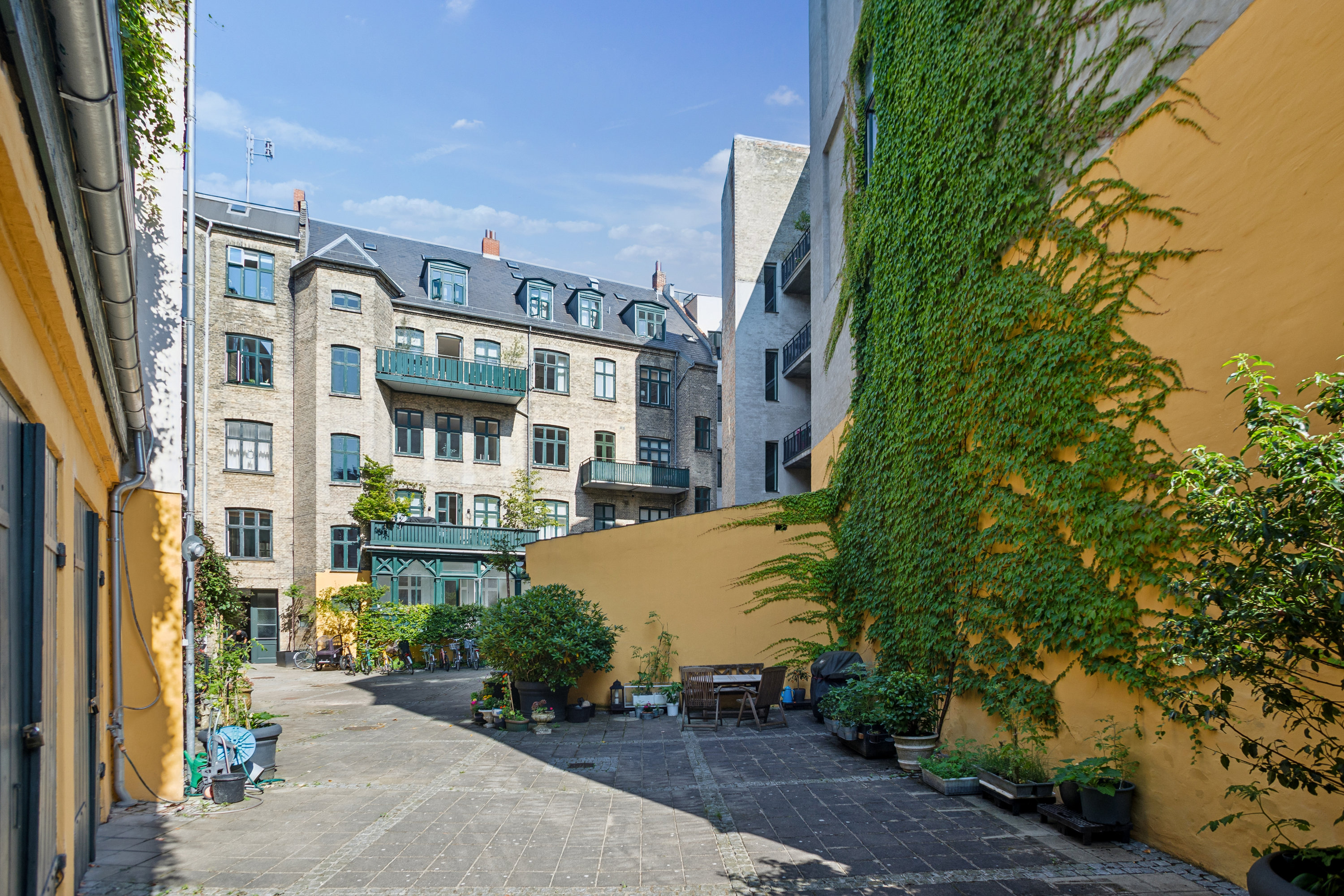 Miniaturebillede 1: ejendom 1. Billede af Dag Hammarskjölds Allé 1A, st.., 2100 København Ø