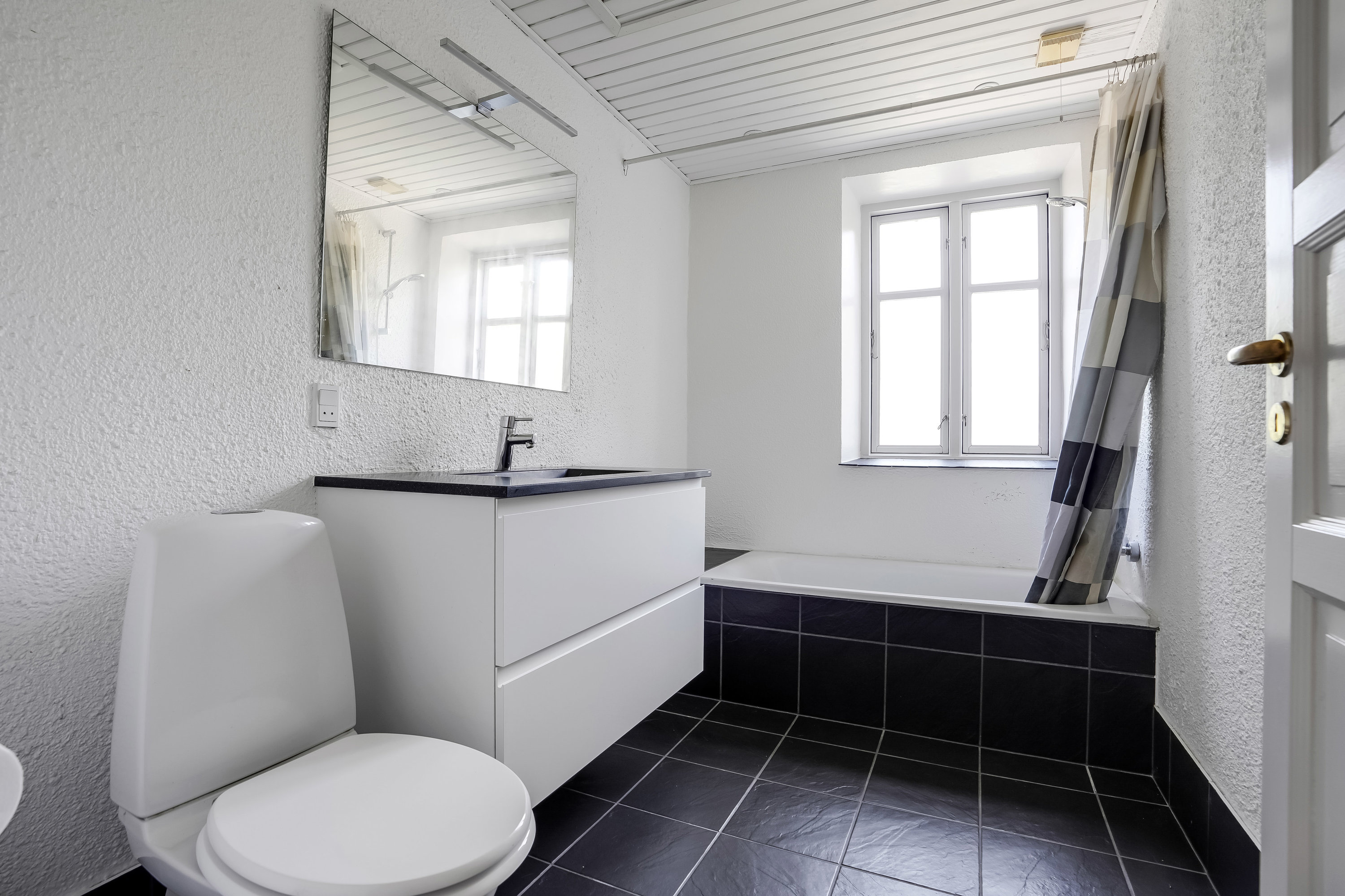 Miniaturebillede 1: . Billede af Tietgens Allé 45, 1. tv., 5230 Odense M