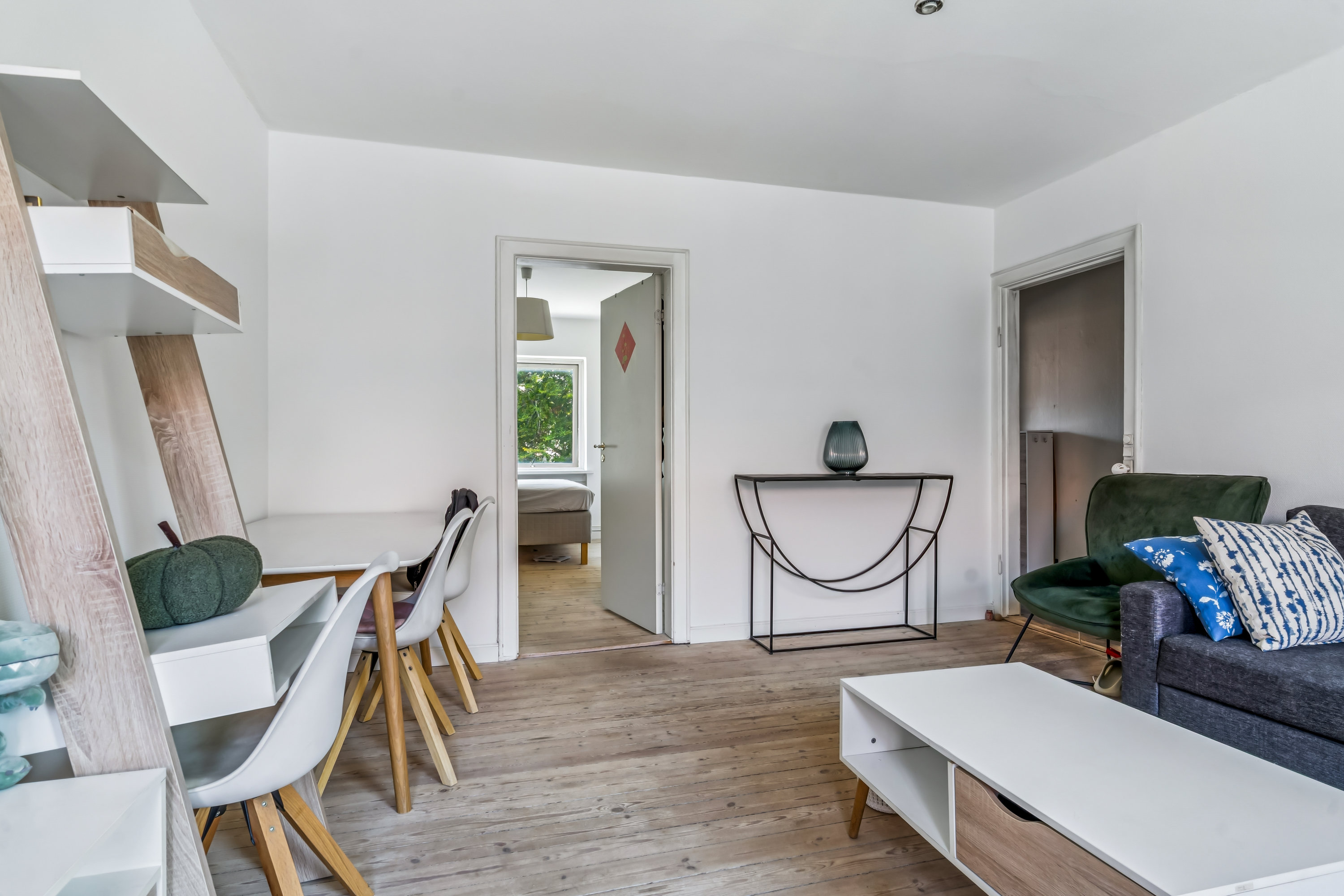 Fremhævet værelse billede i fuldskærmstilstand. Billede af Toggangen 5, 1. tv., 2730 Herlev