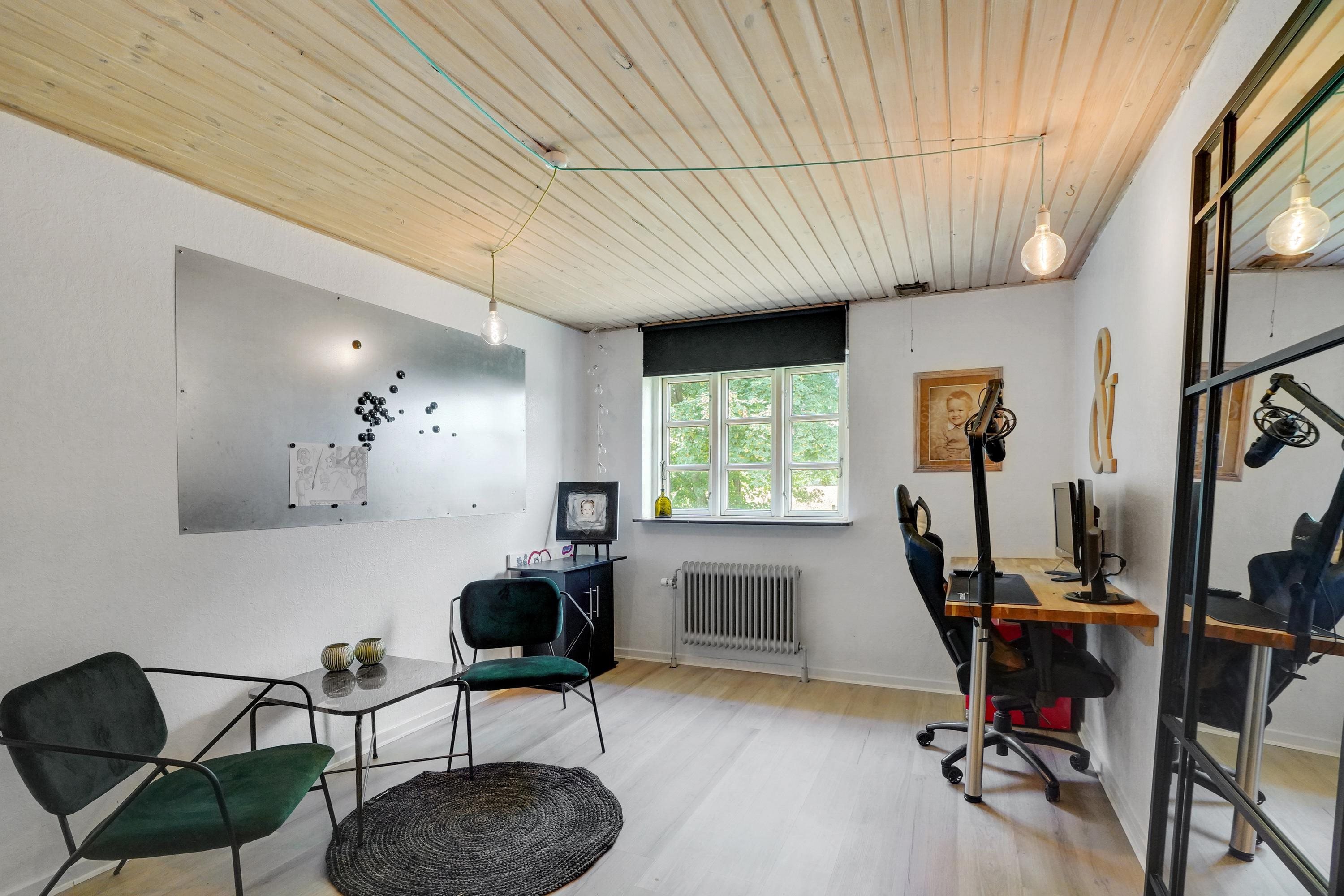 Fremhævet  billede i fuldskærmstilstand. Billede af Bødkersmindevej 9, Thorning, 8620 Kjellerup