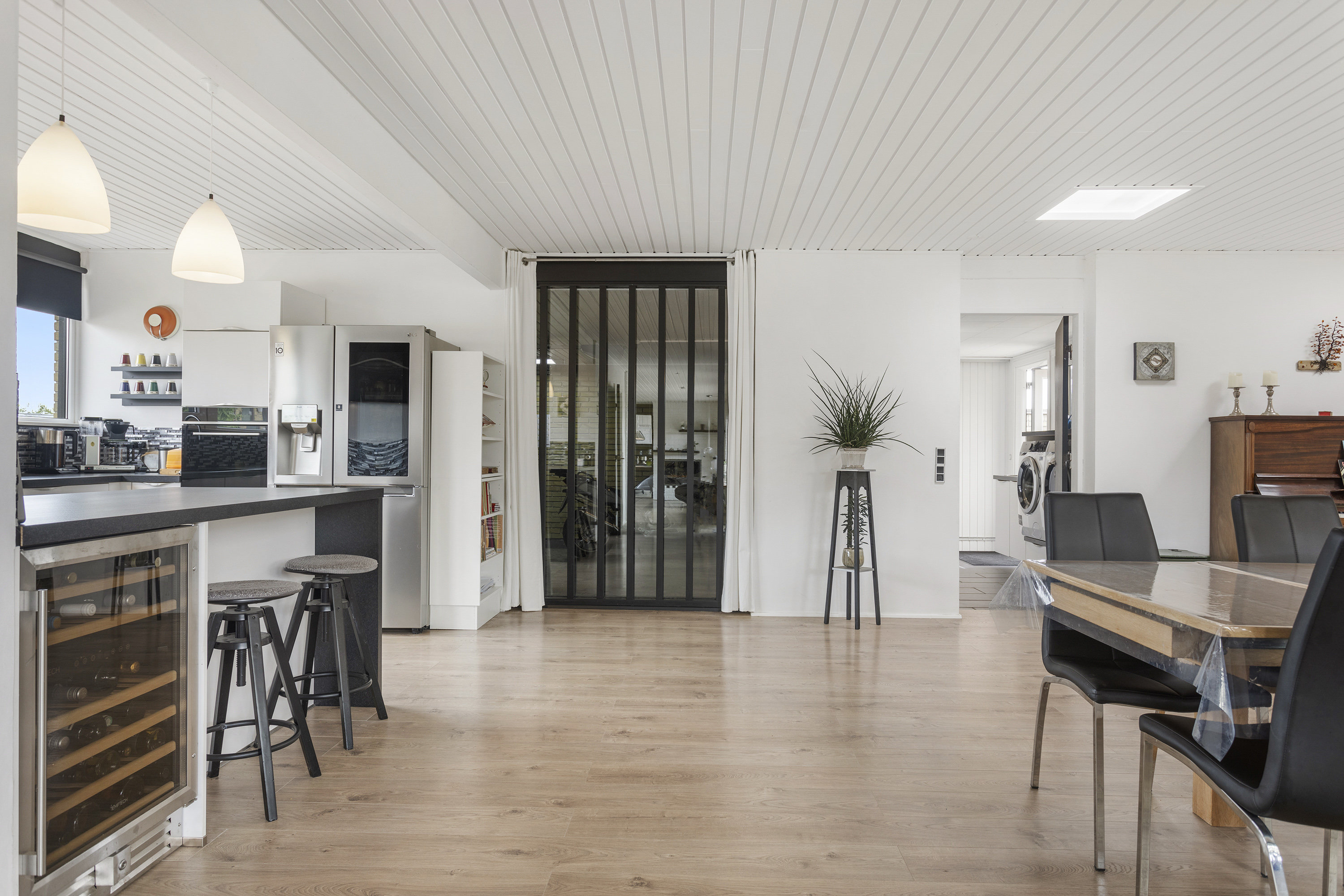 Fremhævet stue billede i fuldskærmstilstand. Billede af Rosenhaven 4, 9300 Sæby