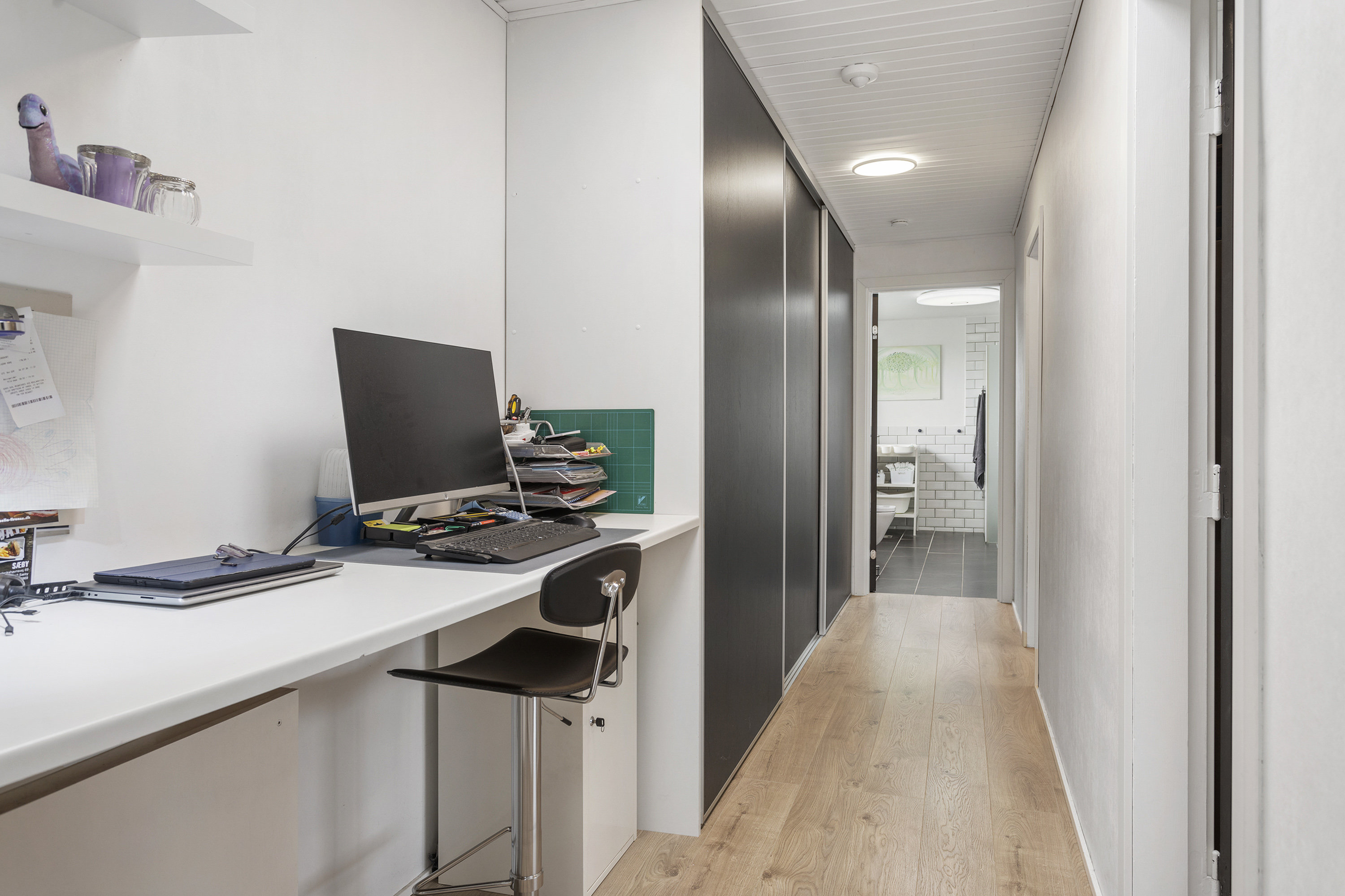 Fremhævet gang billede i fuldskærmstilstand. Billede af Rosenhaven 4, 9300 Sæby