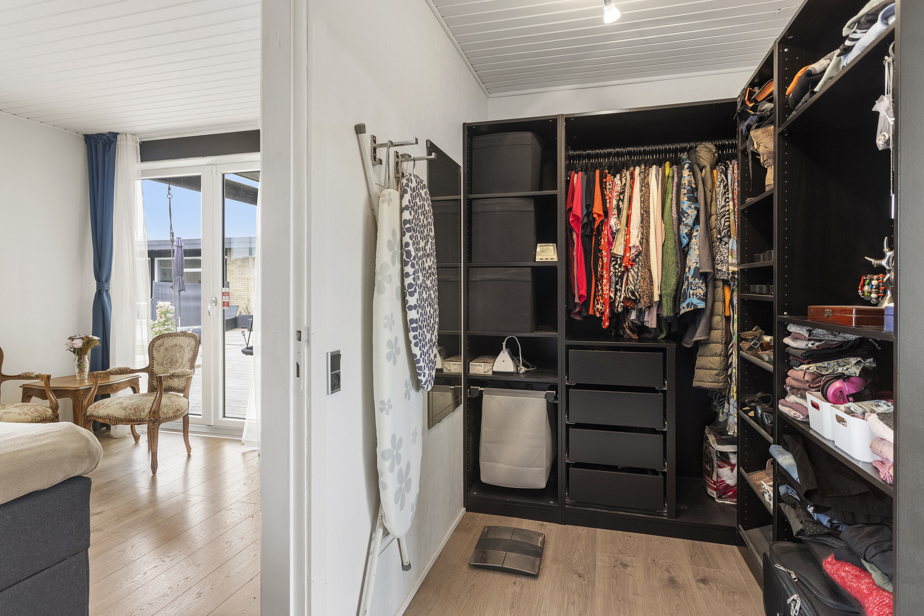 Fremhævet walk- in billede i fuldskærmstilstand. Billede af Rosenhaven 4, 9300 Sæby