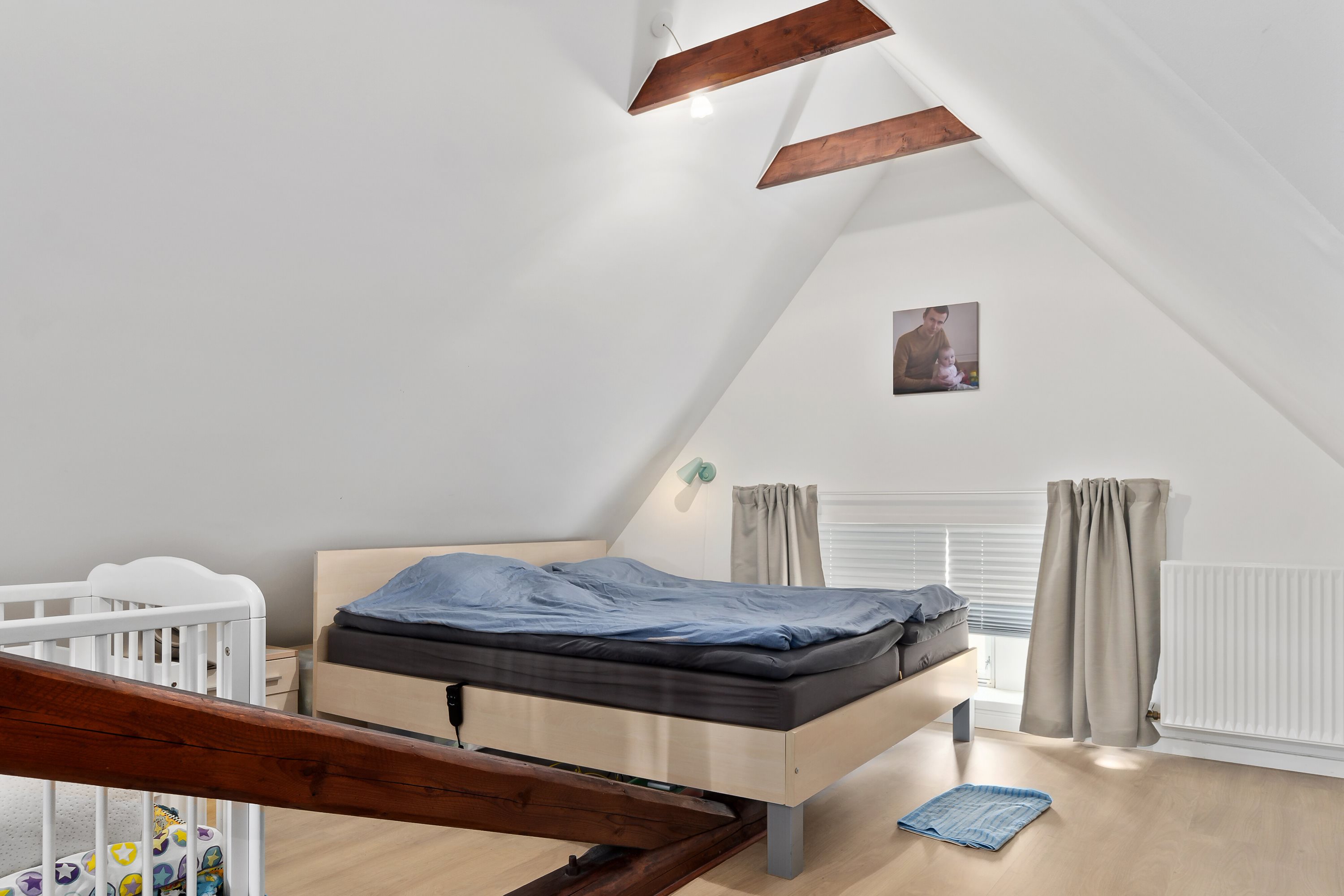 Fremhævet soveværelse billede i fuldskærmstilstand. Billede af Nellemosevej 11, Nellemose, 5683 Haarby