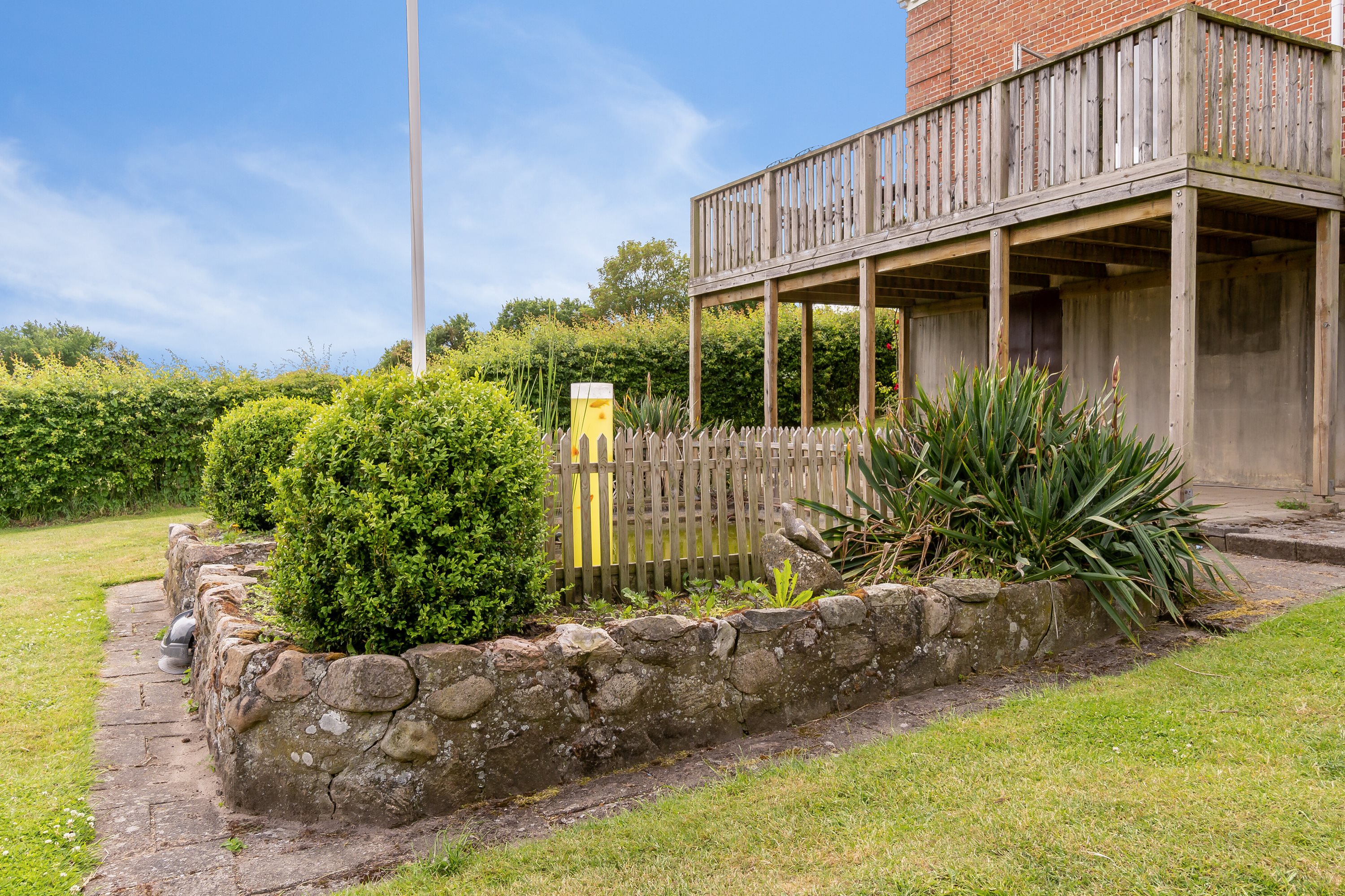 Fremhævet set fra haven billede i fuldskærmstilstand. Billede af Nellemosevej 11, Nellemose, 5683 Haarby