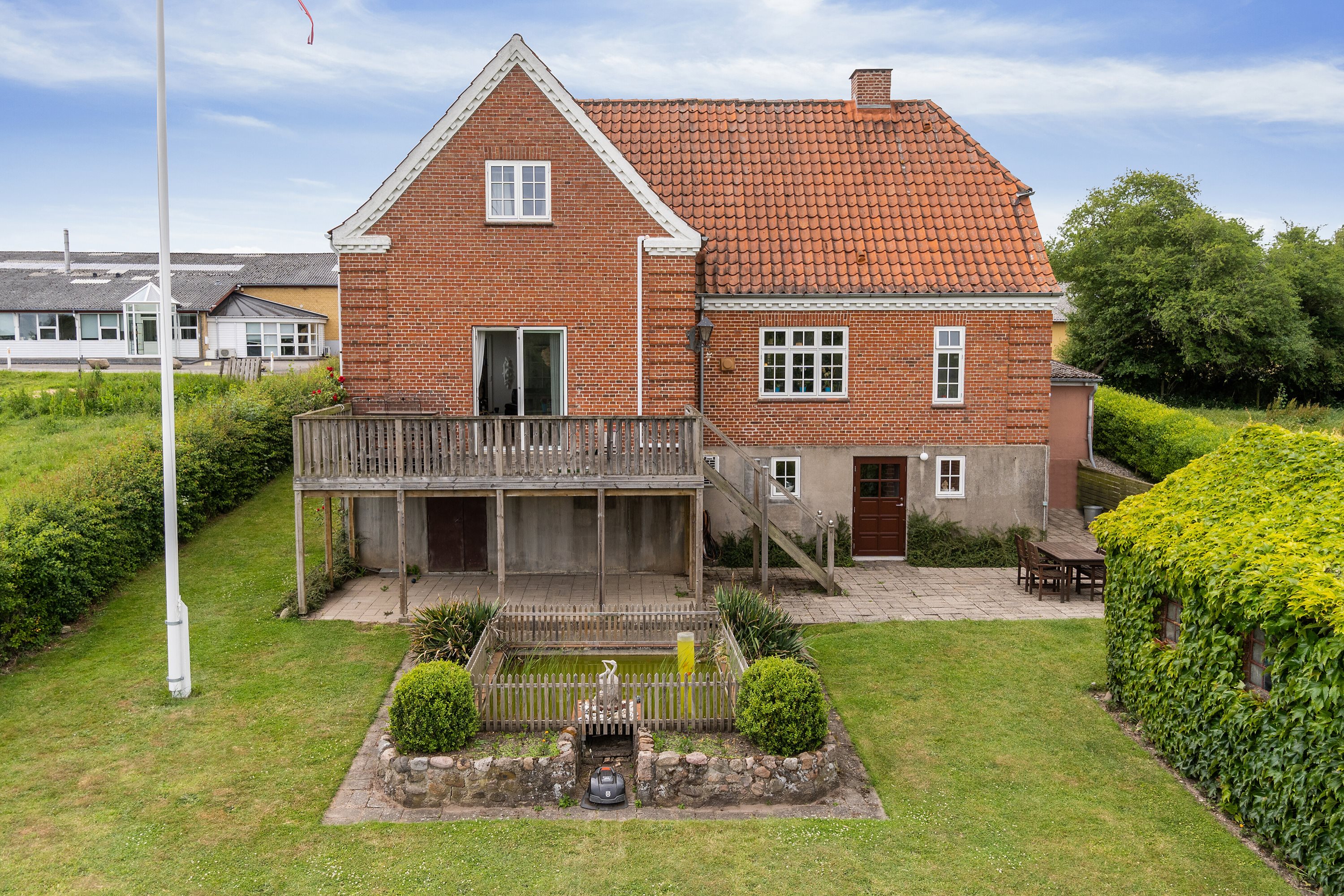 Fremhævet set fra haven billede i fuldskærmstilstand. Billede af Nellemosevej 11, Nellemose, 5683 Haarby