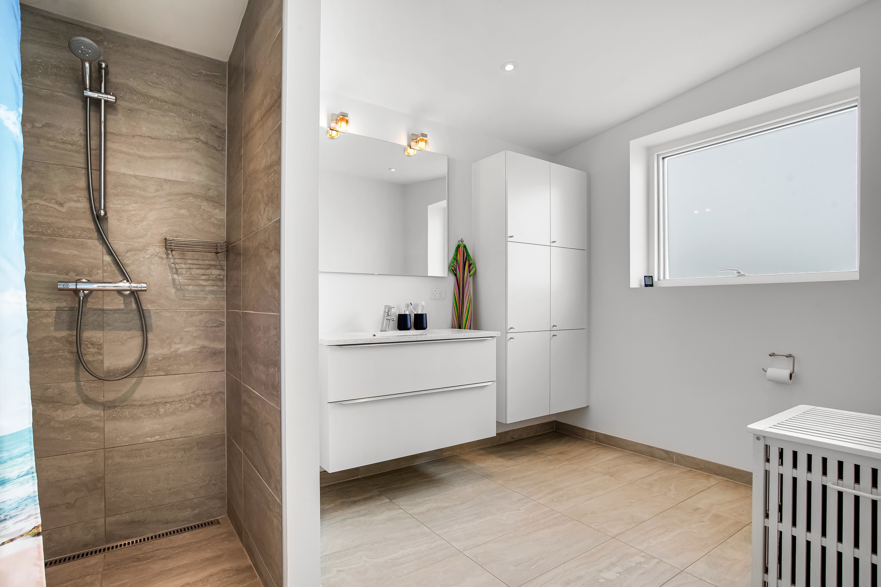 Fremhævet  billede i fuldskærmstilstand. Billede af Under Hvidtjørnen 53, Holstebro, 7500 Holstebro