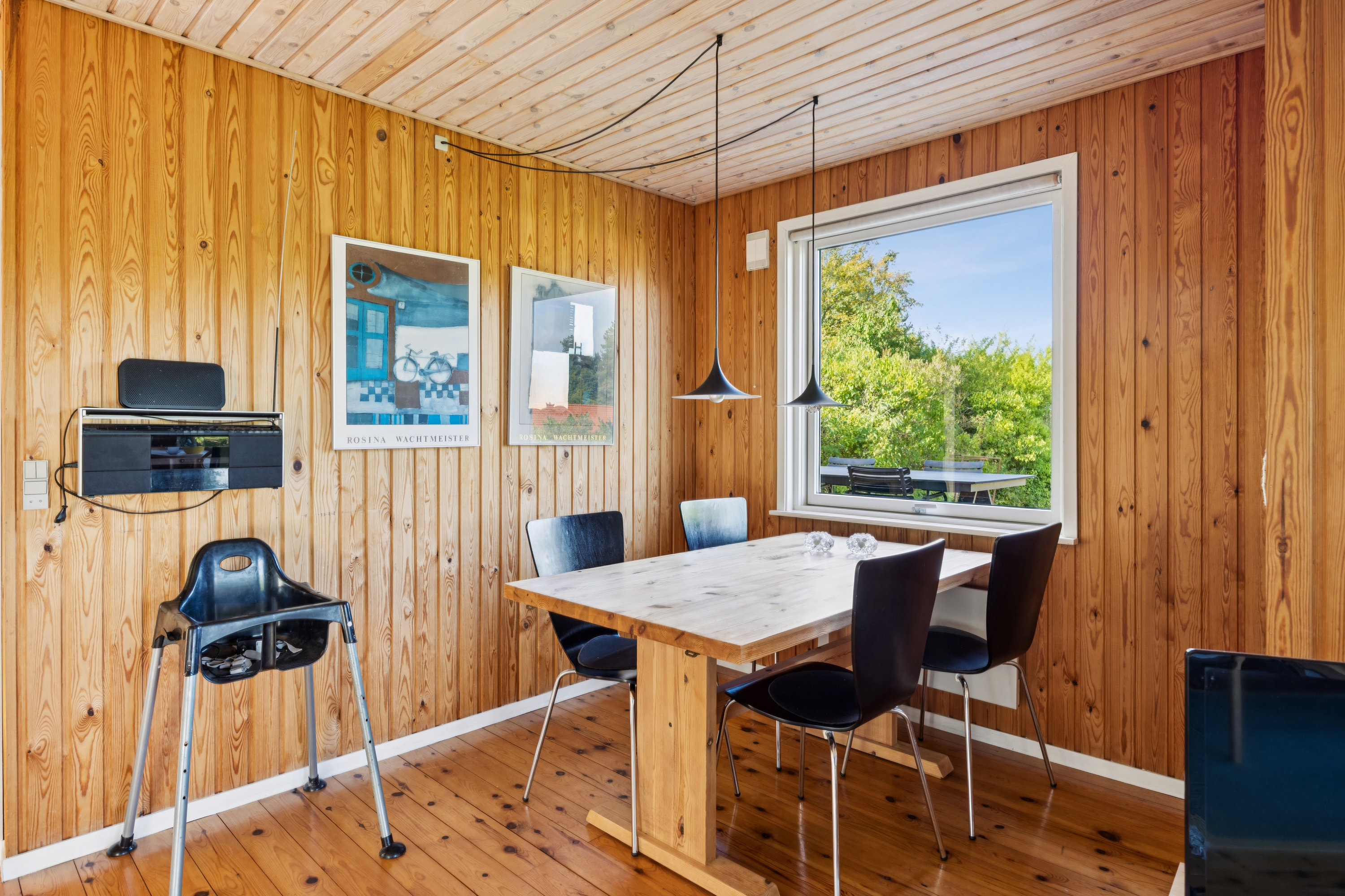 Fremhævet stue billede i fuldskærmstilstand. Billede af Manhøjvej 11, Dejret, 8420 Knebel