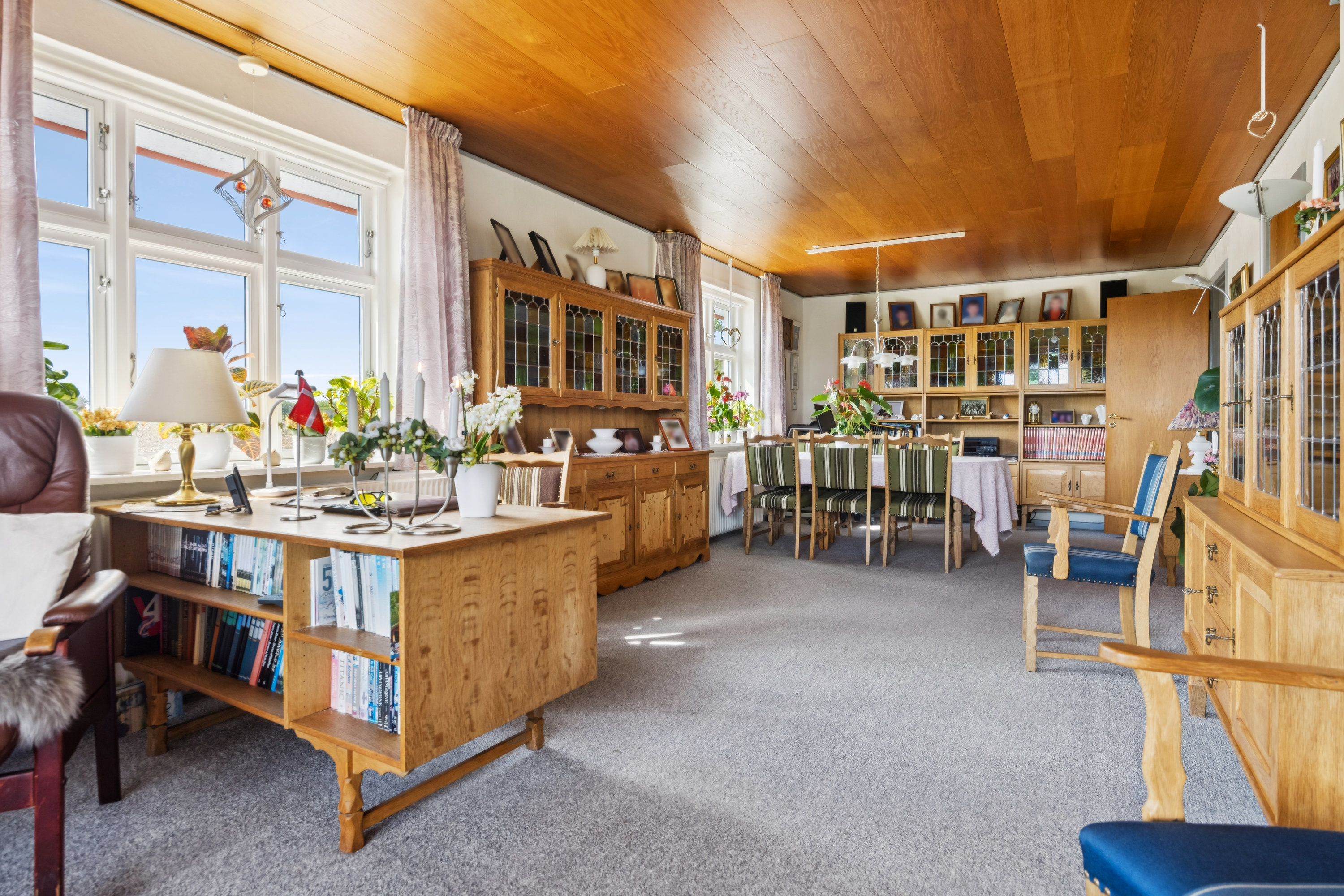 Fremhævet stue billede i fuldskærmstilstand. Billede af Runevej 6, Ll Rørbæk, 9500 Hobro