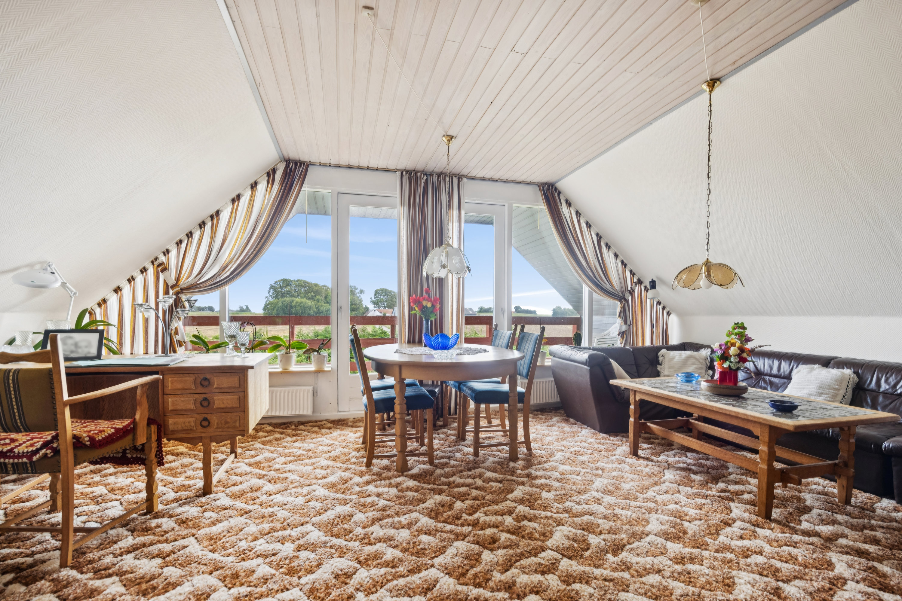 Fremhævet stue billede i fuldskærmstilstand. Billede af Runevej 6, Ll Rørbæk, 9500 Hobro