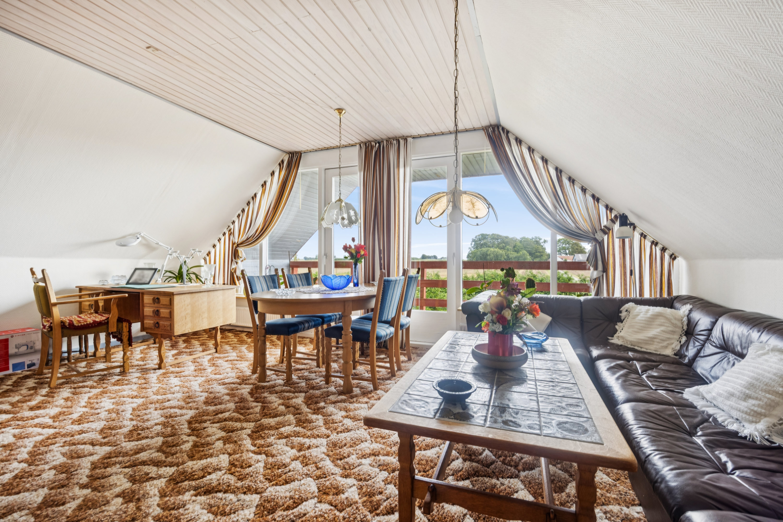 Fremhævet stue billede i fuldskærmstilstand. Billede af Runevej 6, Ll Rørbæk, 9500 Hobro