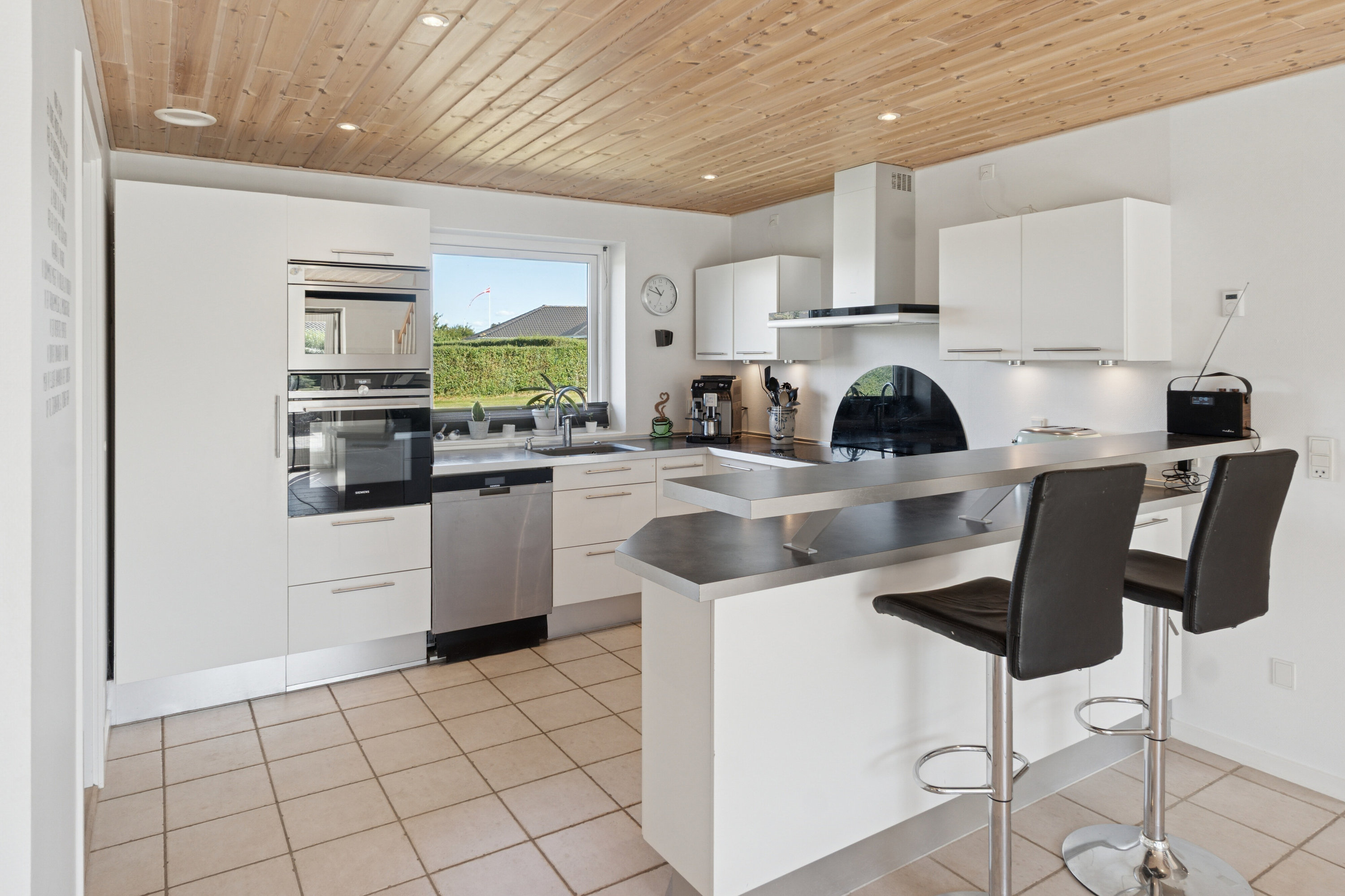 Fremhævet køkken/alrum billede i fuldskærmstilstand. Billede af Stejlehøjen 128, Pederstrup, 4700 Næstved