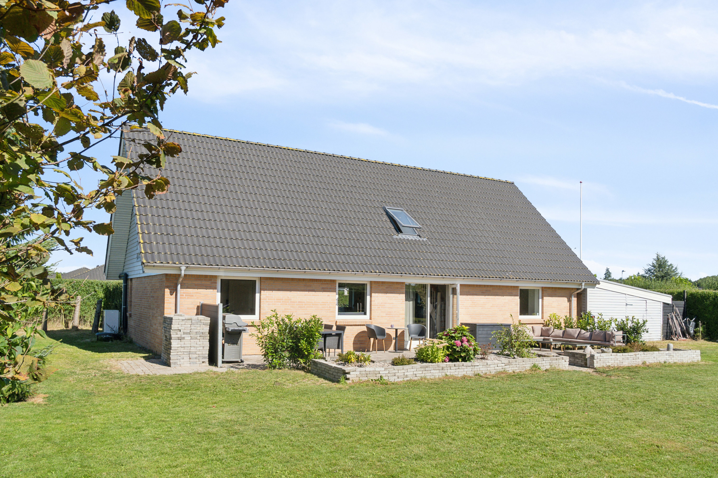 Miniaturebillede 1: set fra haven. Billede af Stejlehøjen 128, Pederstrup, 4700 Næstved