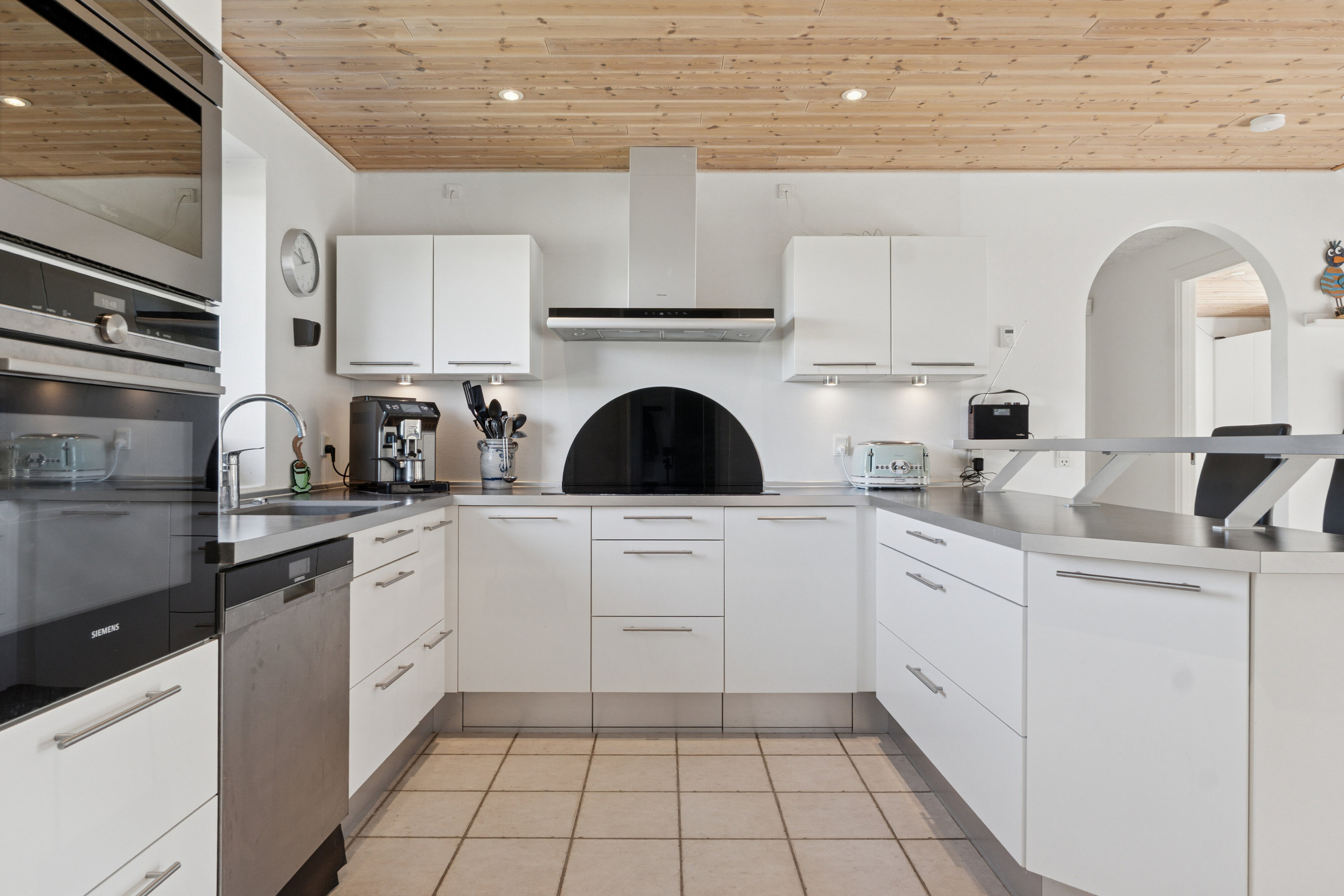 Fremhævet køkken/alrum billede i fuldskærmstilstand. Billede af Stejlehøjen 128, Pederstrup, 4700 Næstved