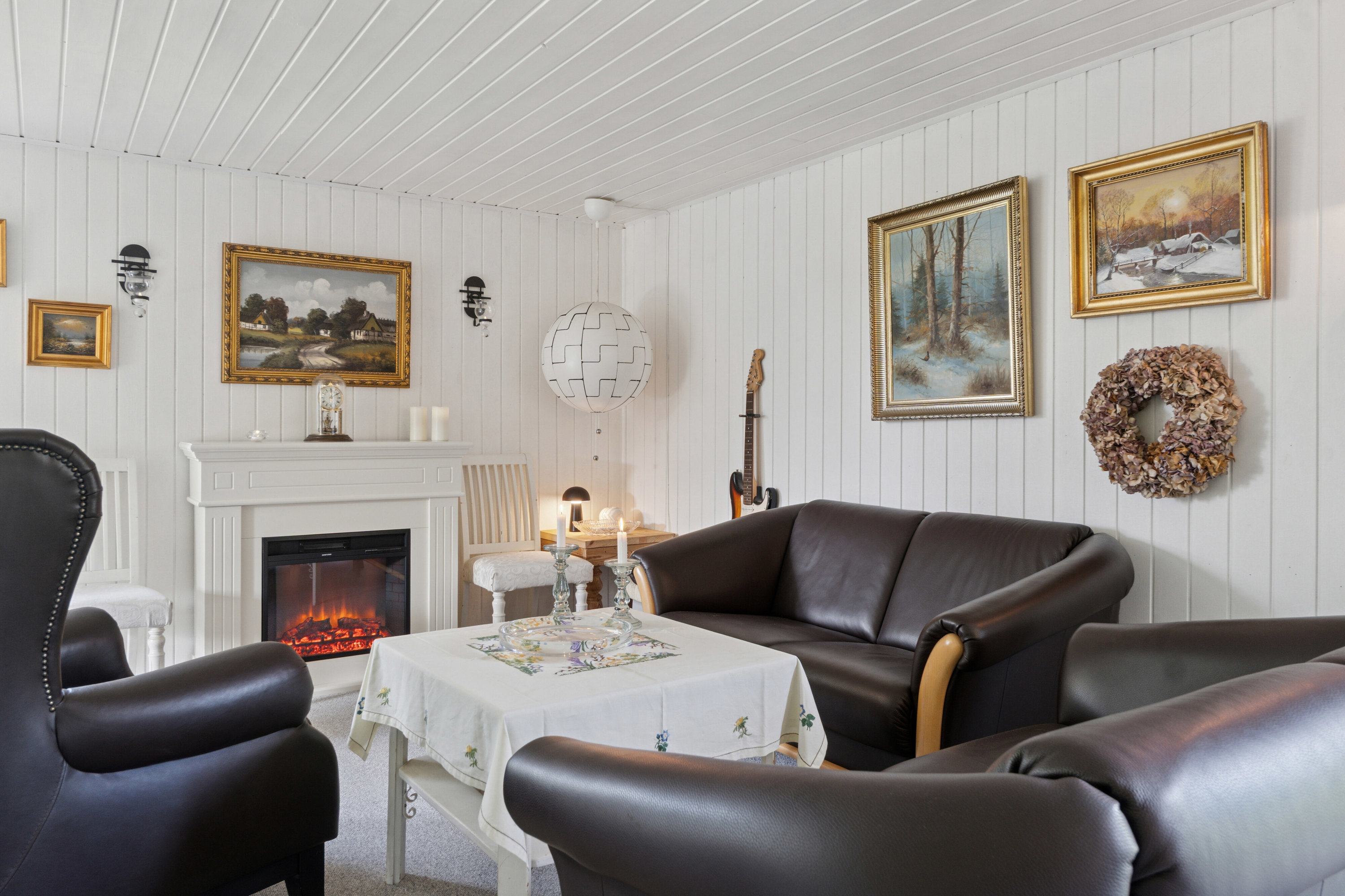 Fremhævet stue billede i fuldskærmstilstand. Billede af Møllebakken 48, 4793 Bogø By