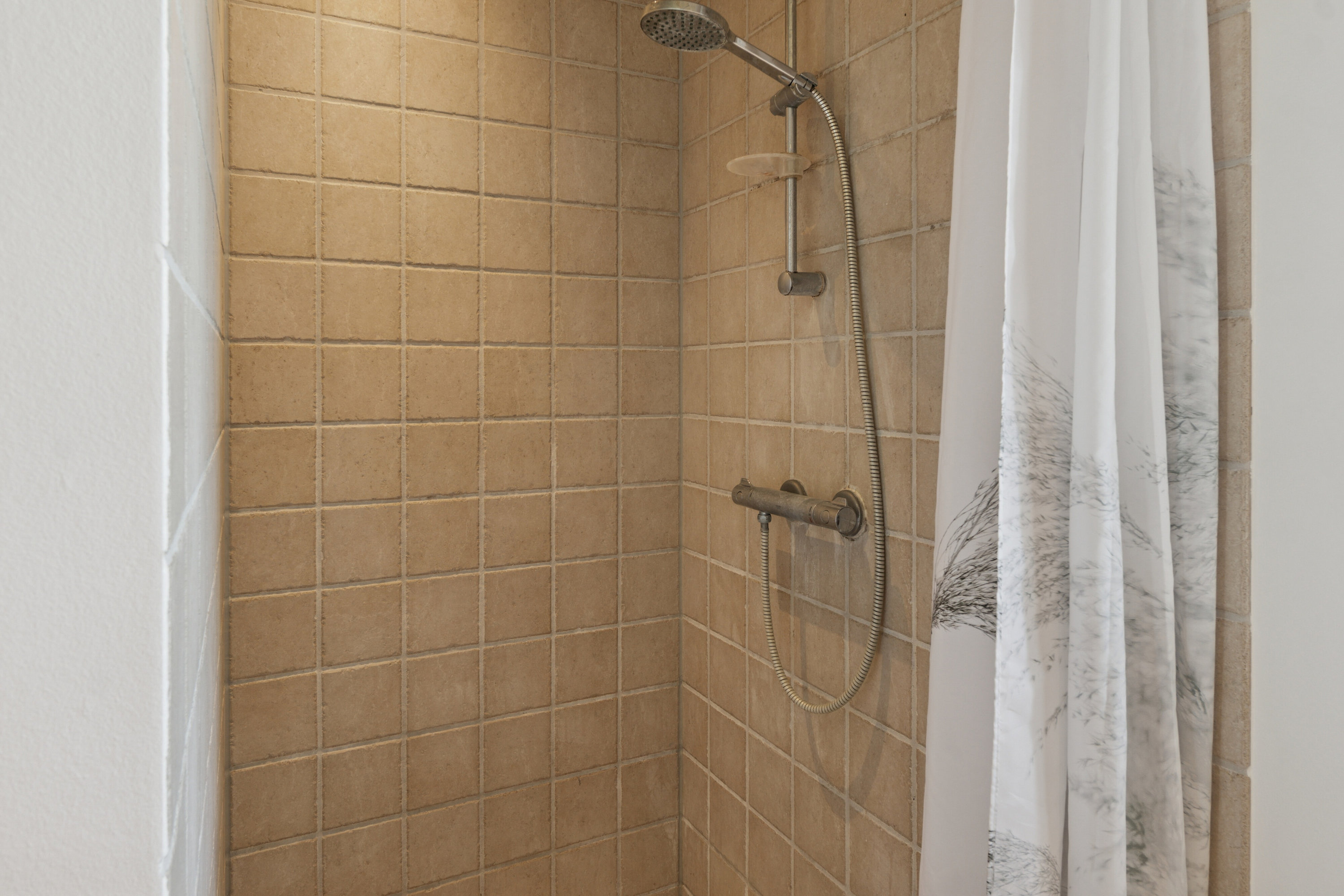 Fremhævet badeværelse billede i fuldskærmstilstand. Billede af Stejlehøjen 128, Pederstrup, 4700 Næstved