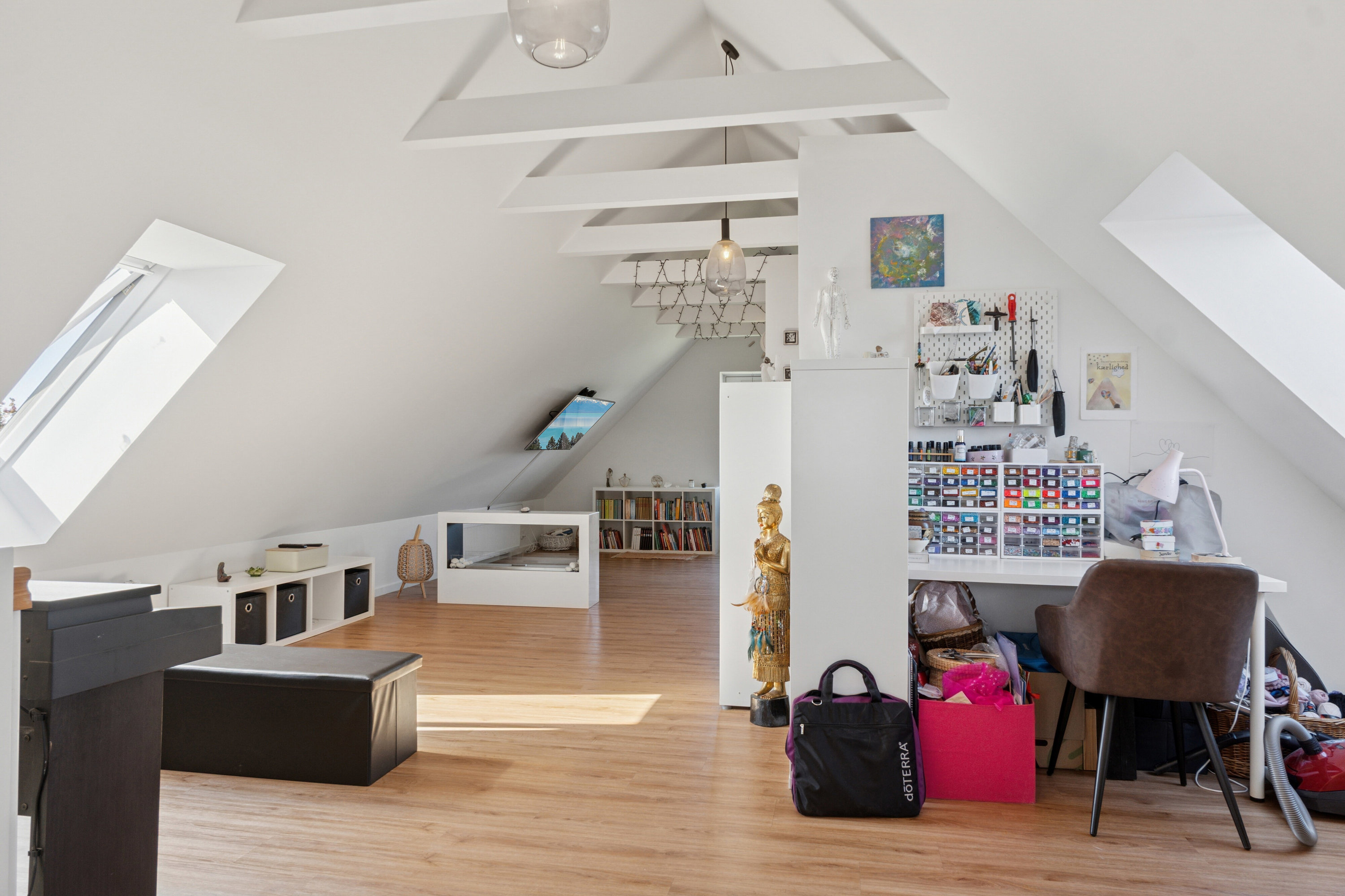 Fremhævet stue billede i fuldskærmstilstand. Billede af Stejlehøjen 128, Pederstrup, 4700 Næstved