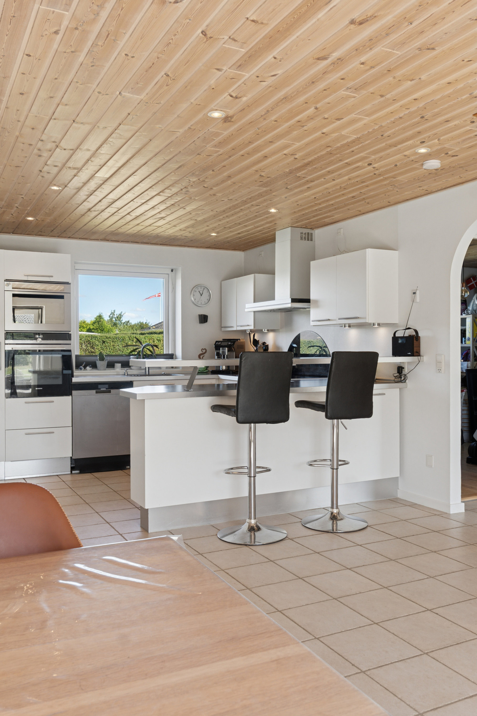 Fremhævet køkken/alrum billede i fuldskærmstilstand. Billede af Stejlehøjen 128, Pederstrup, 4700 Næstved