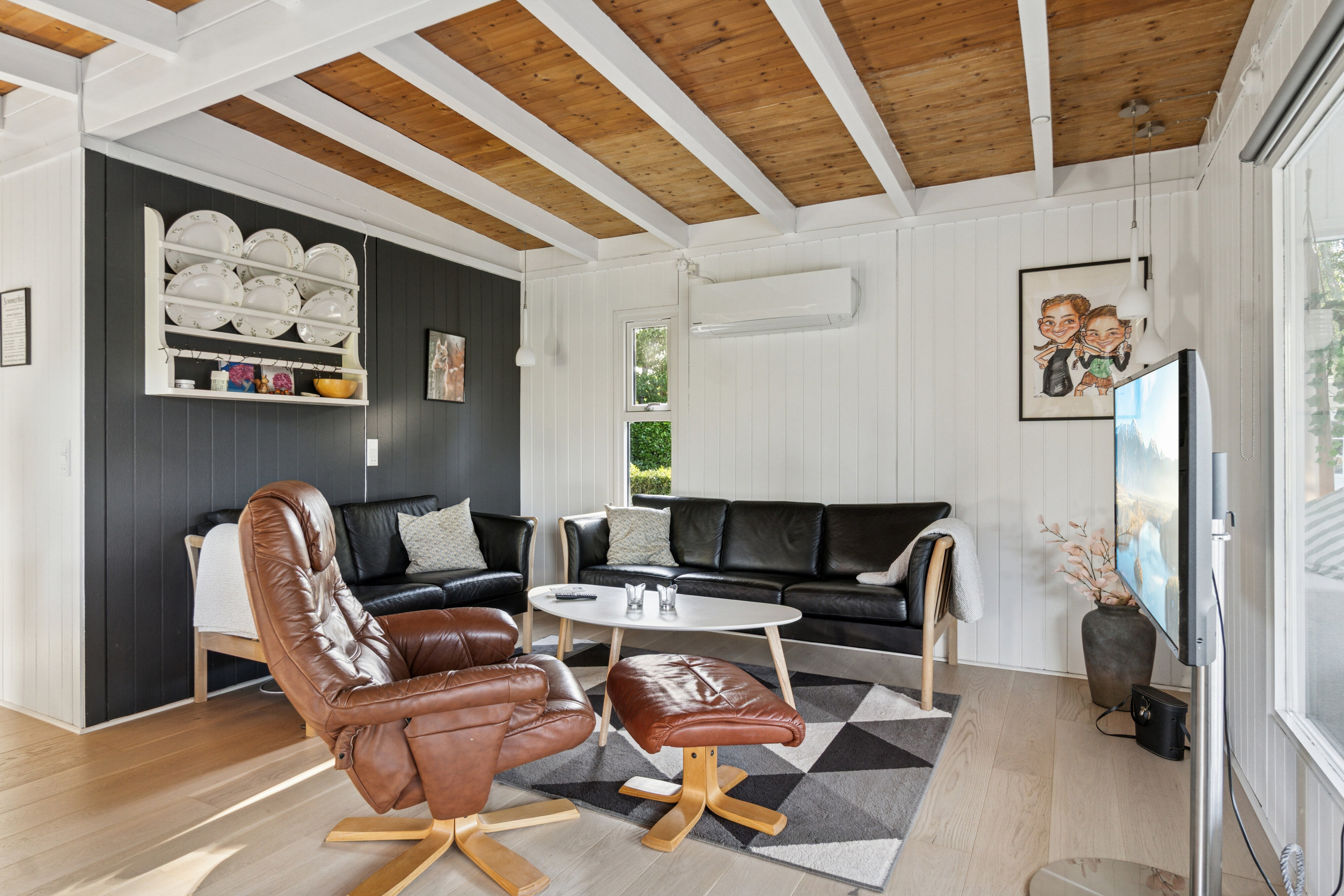 Fremhævet stue billede i fuldskærmstilstand. Billede af Lærkevej 7, Reersø Str, 4281 Gørlev