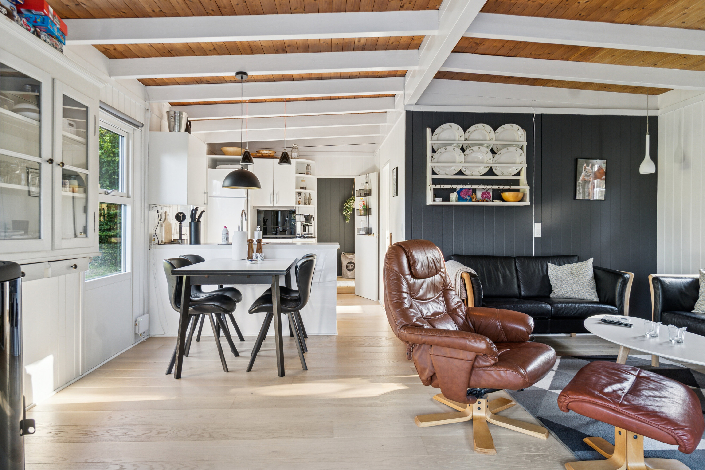 Fremhævet stue billede i fuldskærmstilstand. Billede af Lærkevej 7, Reersø Str, 4281 Gørlev