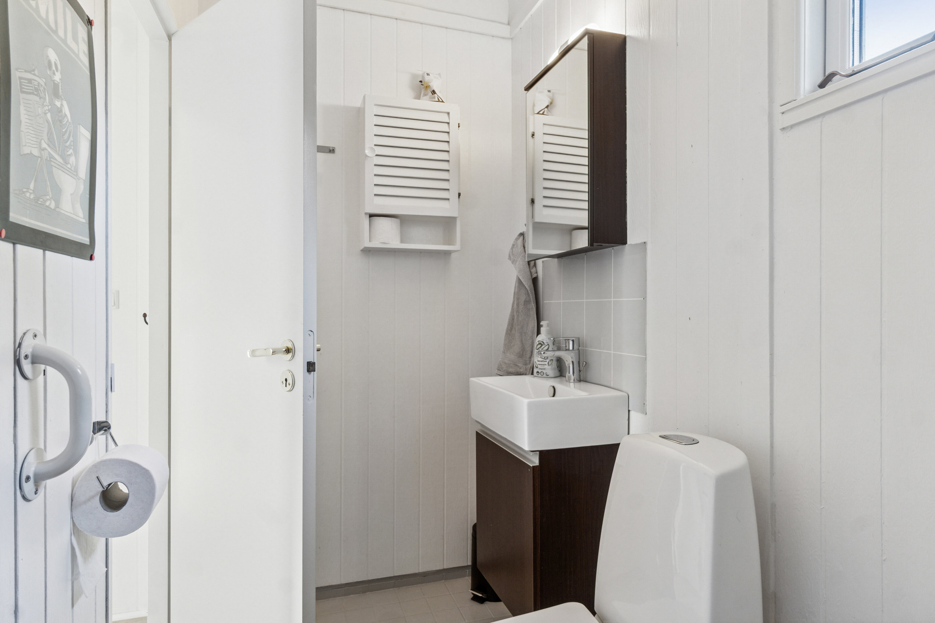 Fremhævet badeværelse billede i fuldskærmstilstand. Billede af Lærkevej 7, Reersø Str, 4281 Gørlev