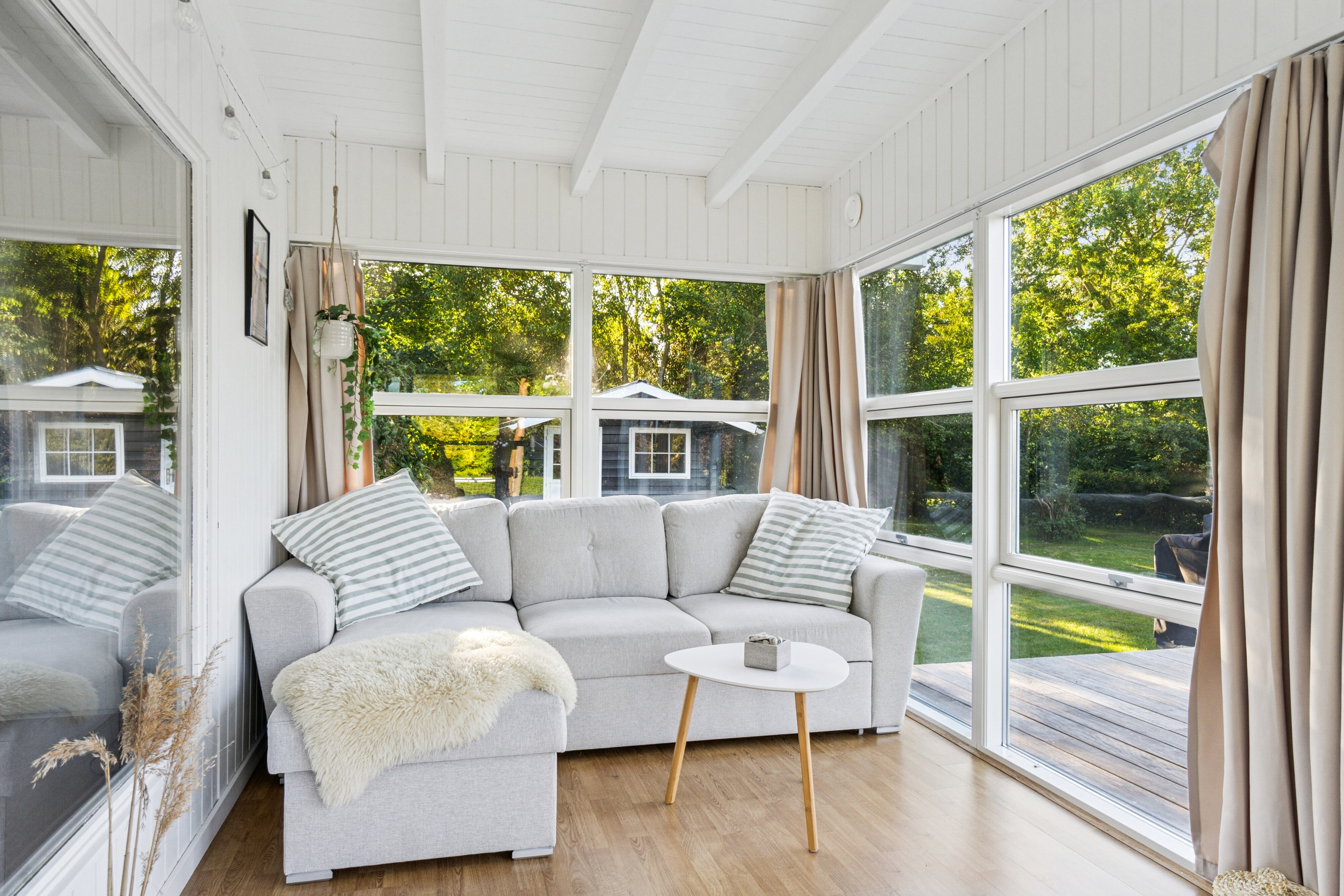 Fremhævet udestue billede i fuldskærmstilstand. Billede af Lærkevej 7, Reersø Str, 4281 Gørlev