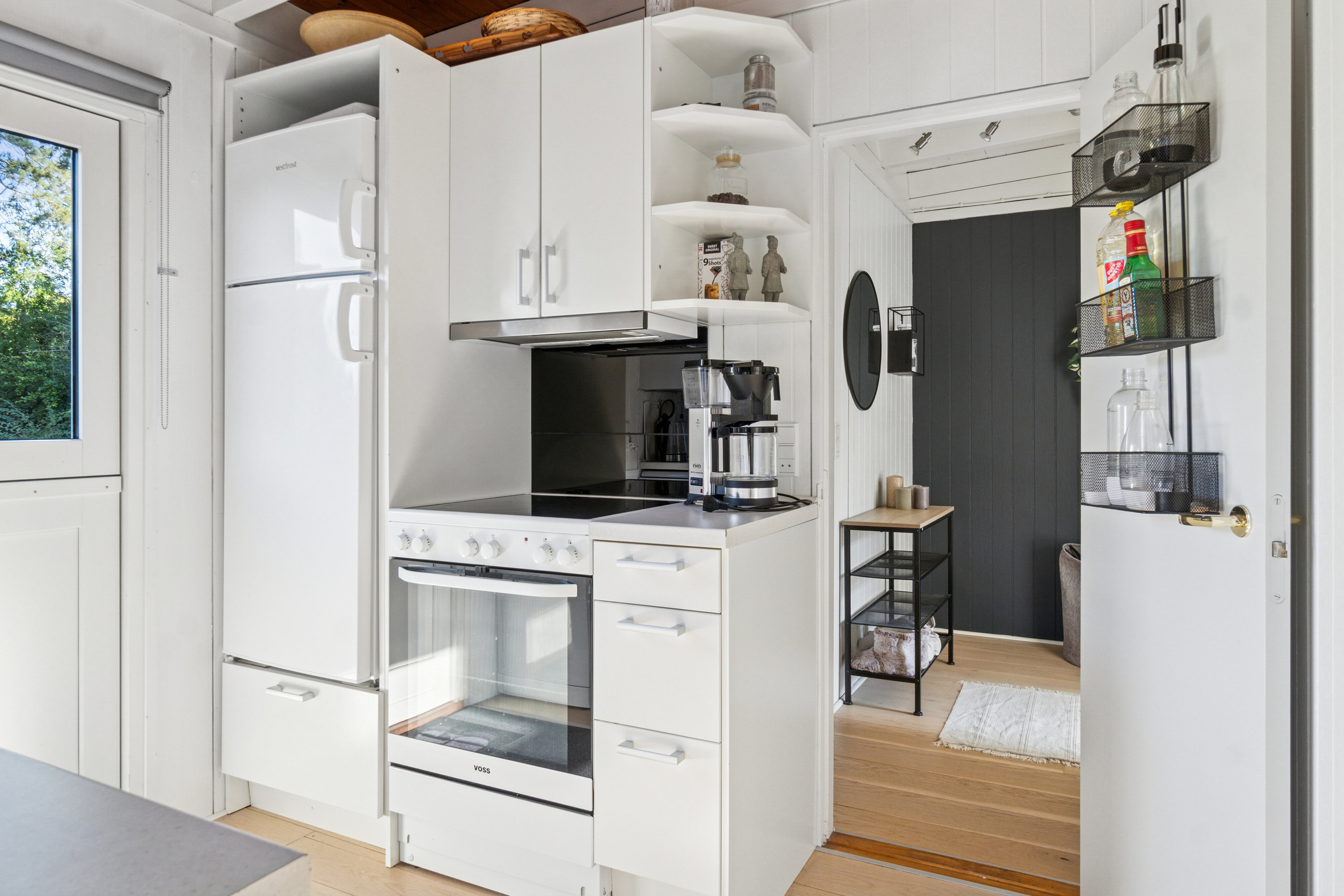 Fremhævet køkken billede i fuldskærmstilstand. Billede af Lærkevej 7, Reersø Str, 4281 Gørlev