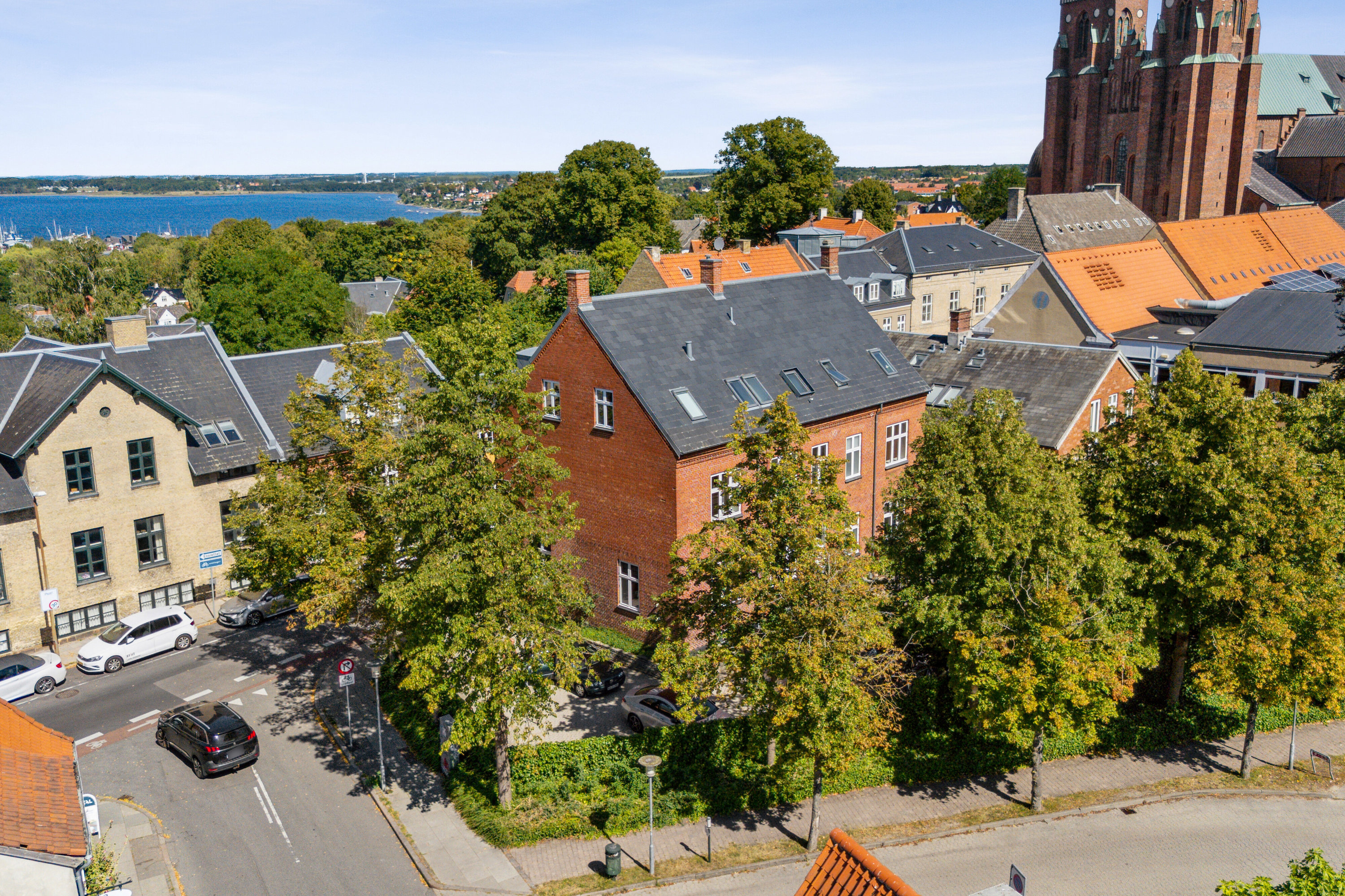 Miniaturebillede 1: luftfoto. Billede af Bondetinget 9, 1., 4000 Roskilde