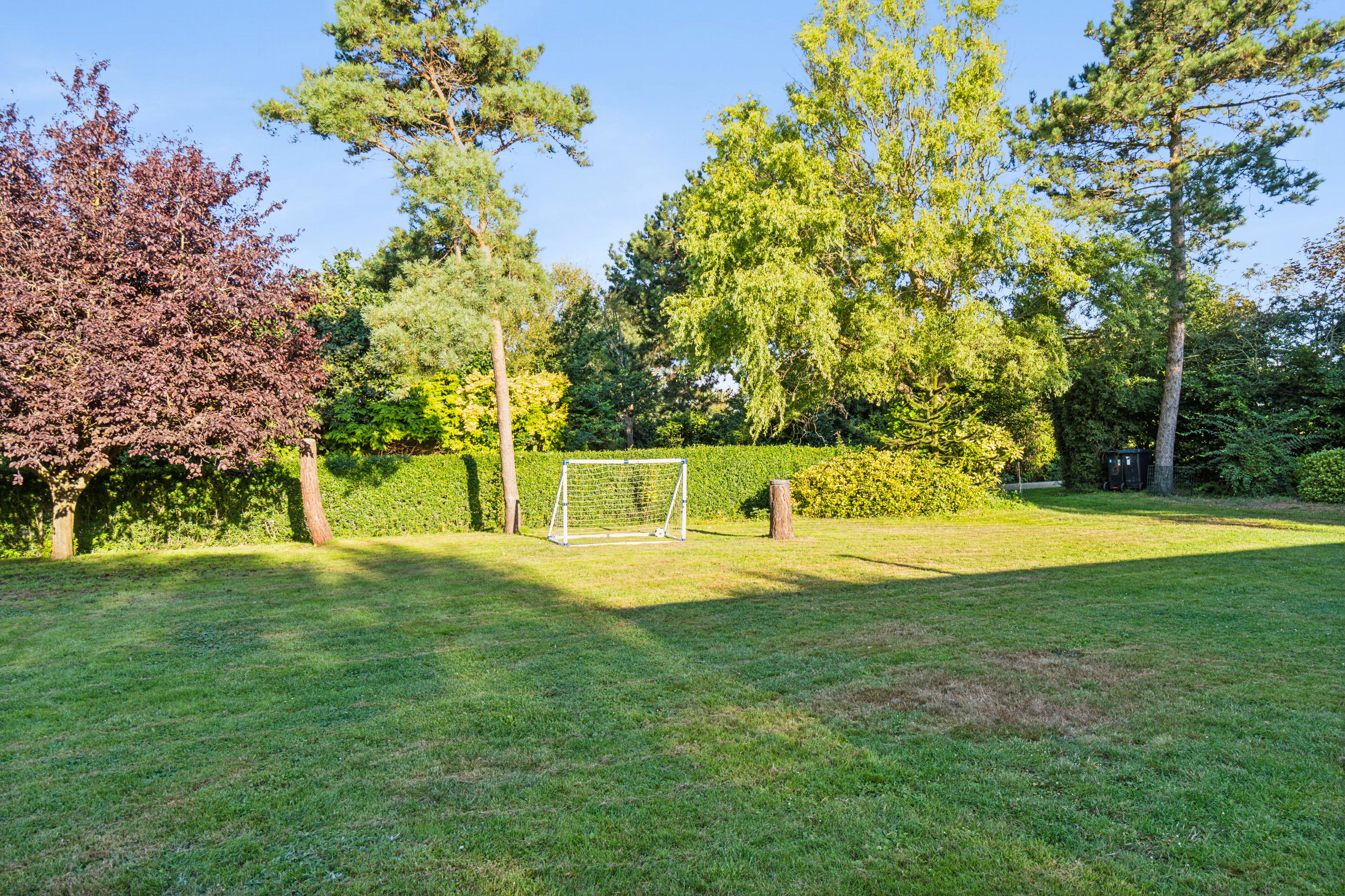 Fremhævet set fra haven billede i fuldskærmstilstand. Billede af Lærkevej 7, Reersø Str, 4281 Gørlev