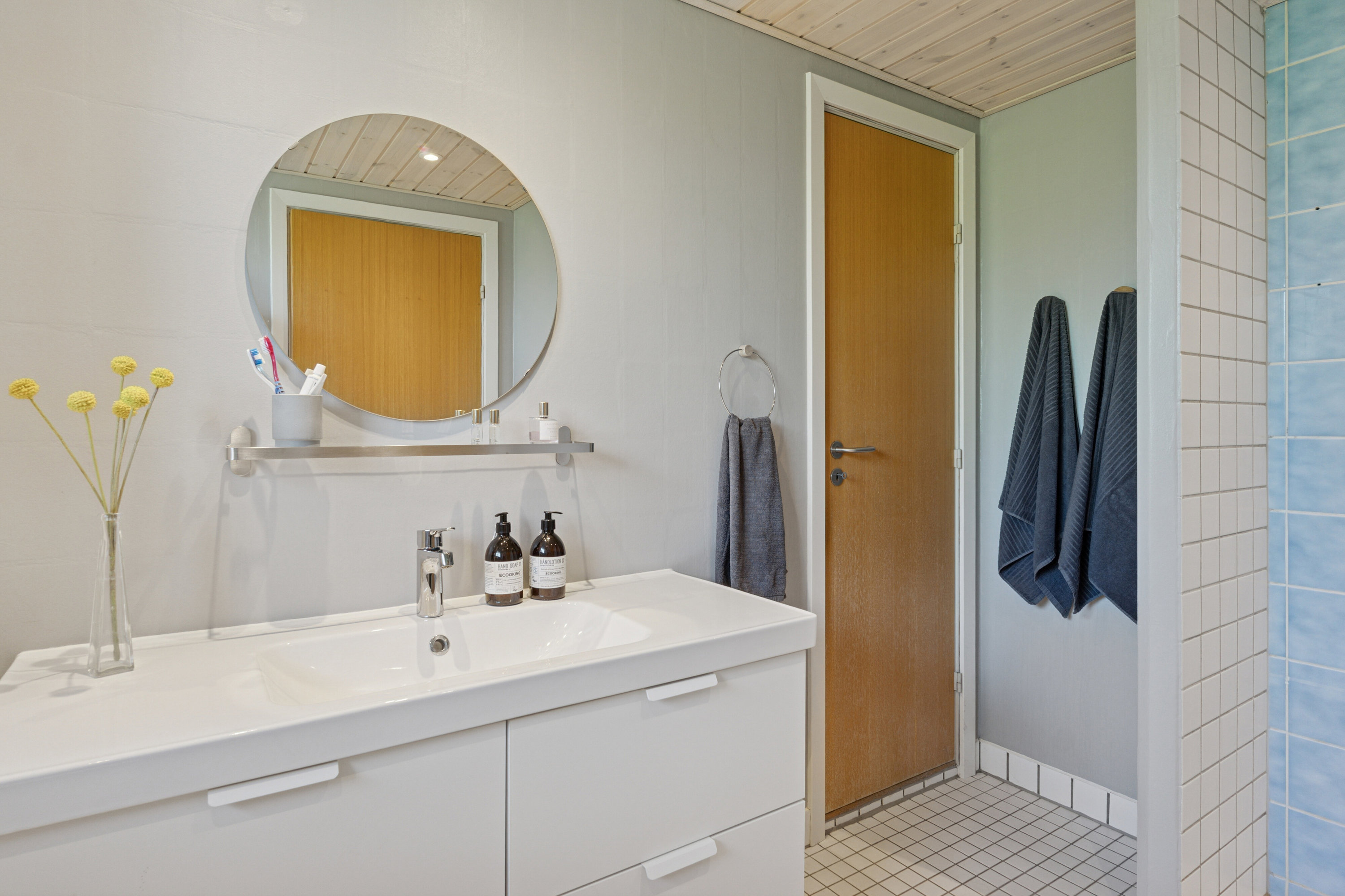 Fremhævet badeværelse billede i fuldskærmstilstand. Billede af Skælrodvej 10, 9800 Hjørring