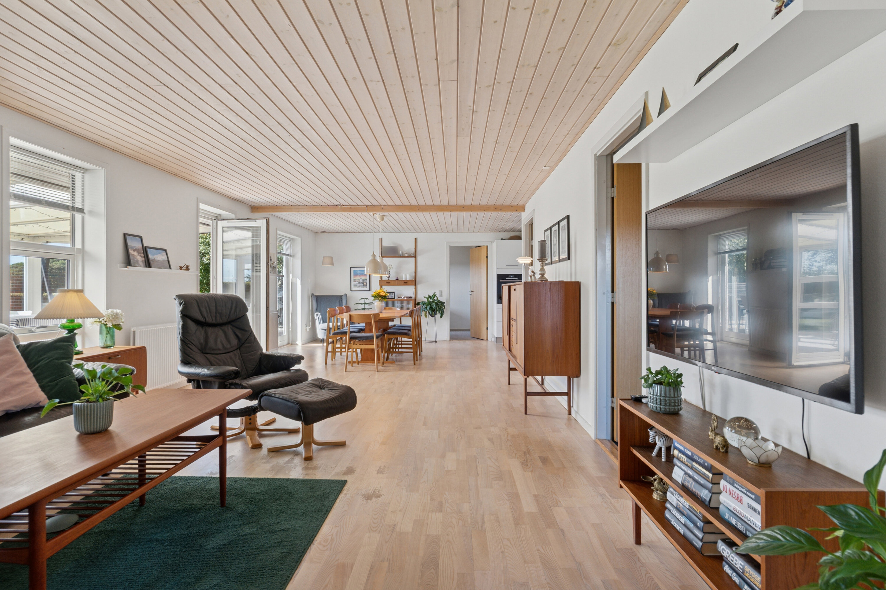 Fremhævet stue billede i fuldskærmstilstand. Billede af Skælrodvej 10, 9800 Hjørring