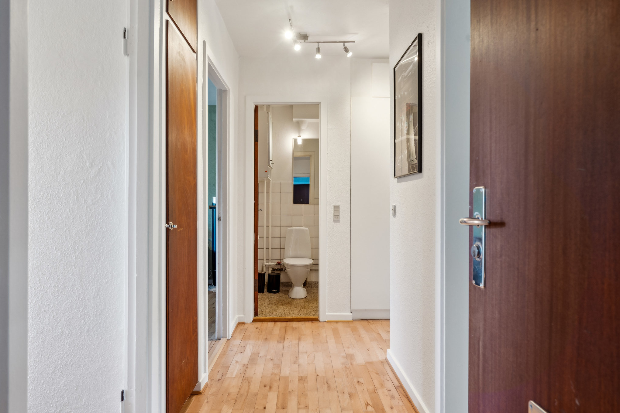 Fremhævet gang billede i fuldskærmstilstand. Billede af Glarbjergvej 107, st.. tv., 8930 Randers NØ