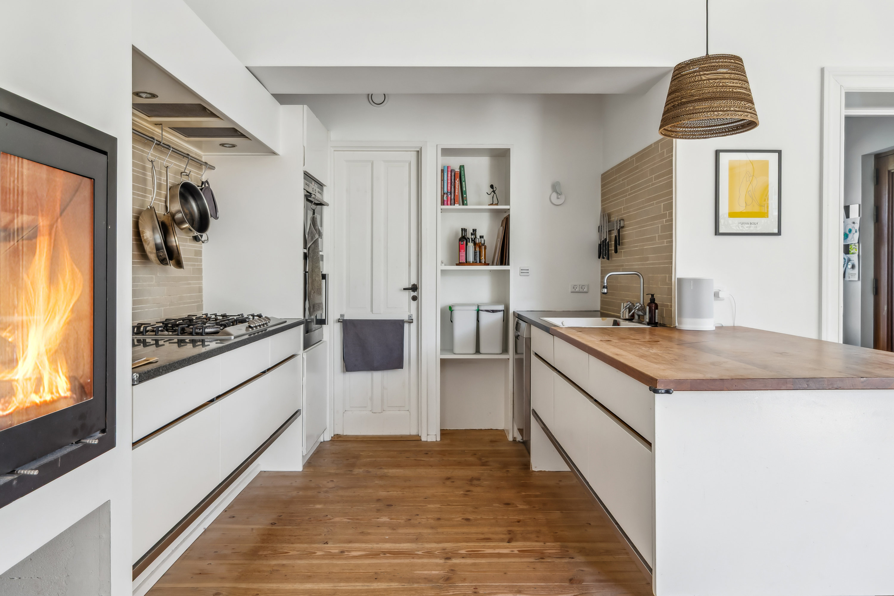 Fremhævet køkken billede i fuldskærmstilstand. Billede af Tjørnevej 10, 8240 Risskov