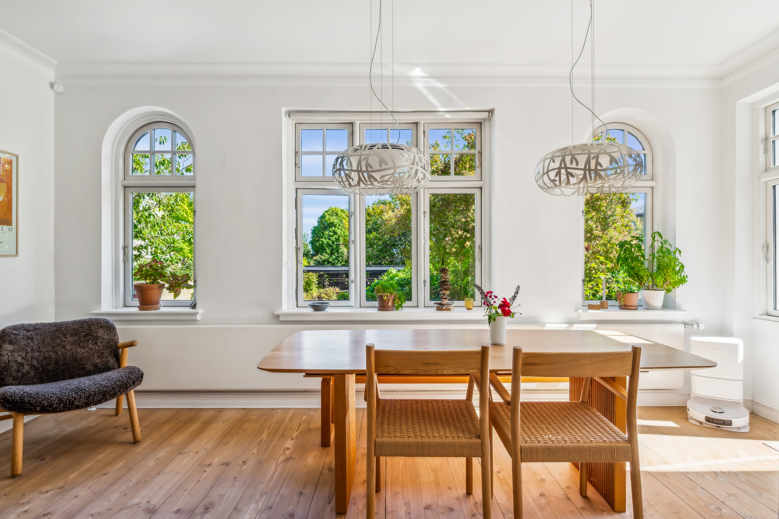 Fremhævet stue billede i fuldskærmstilstand. Billede af Tjørnevej 10, 8240 Risskov