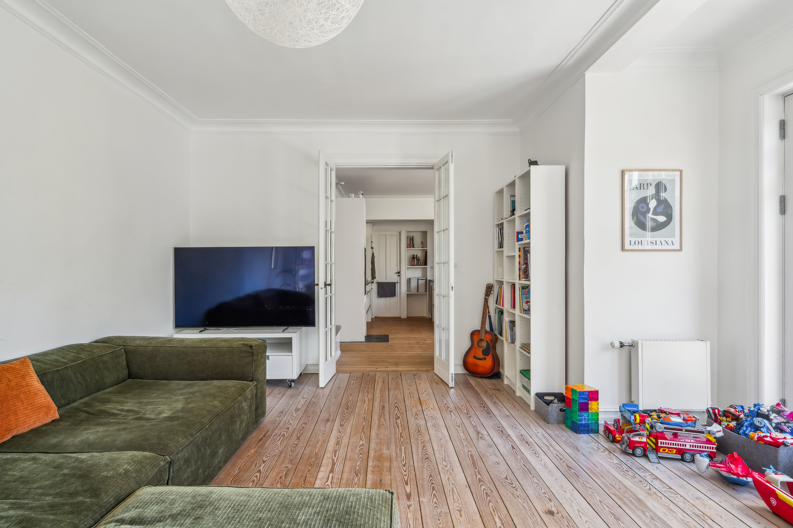 Fremhævet stue billede i fuldskærmstilstand. Billede af Tjørnevej 10, 8240 Risskov