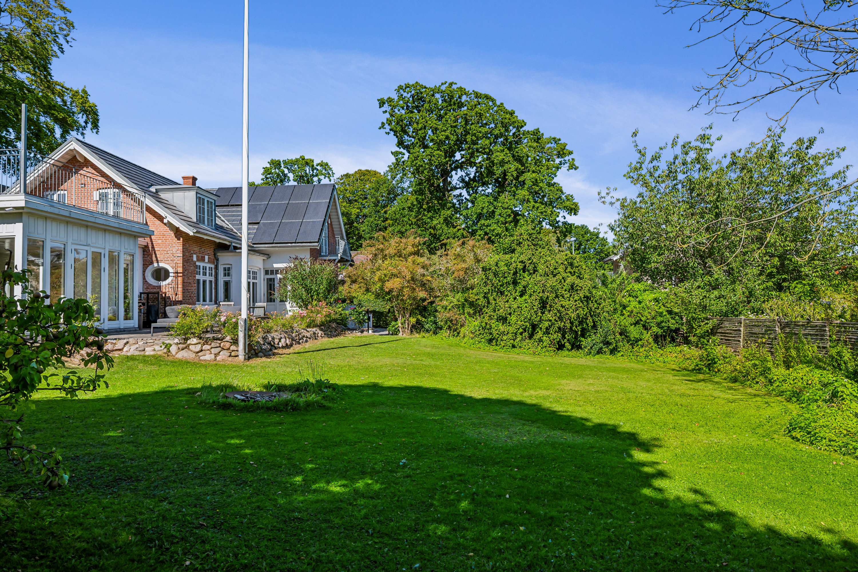 Fremhævet have billede i fuldskærmstilstand. Billede af Tjørnevej 10, 8240 Risskov