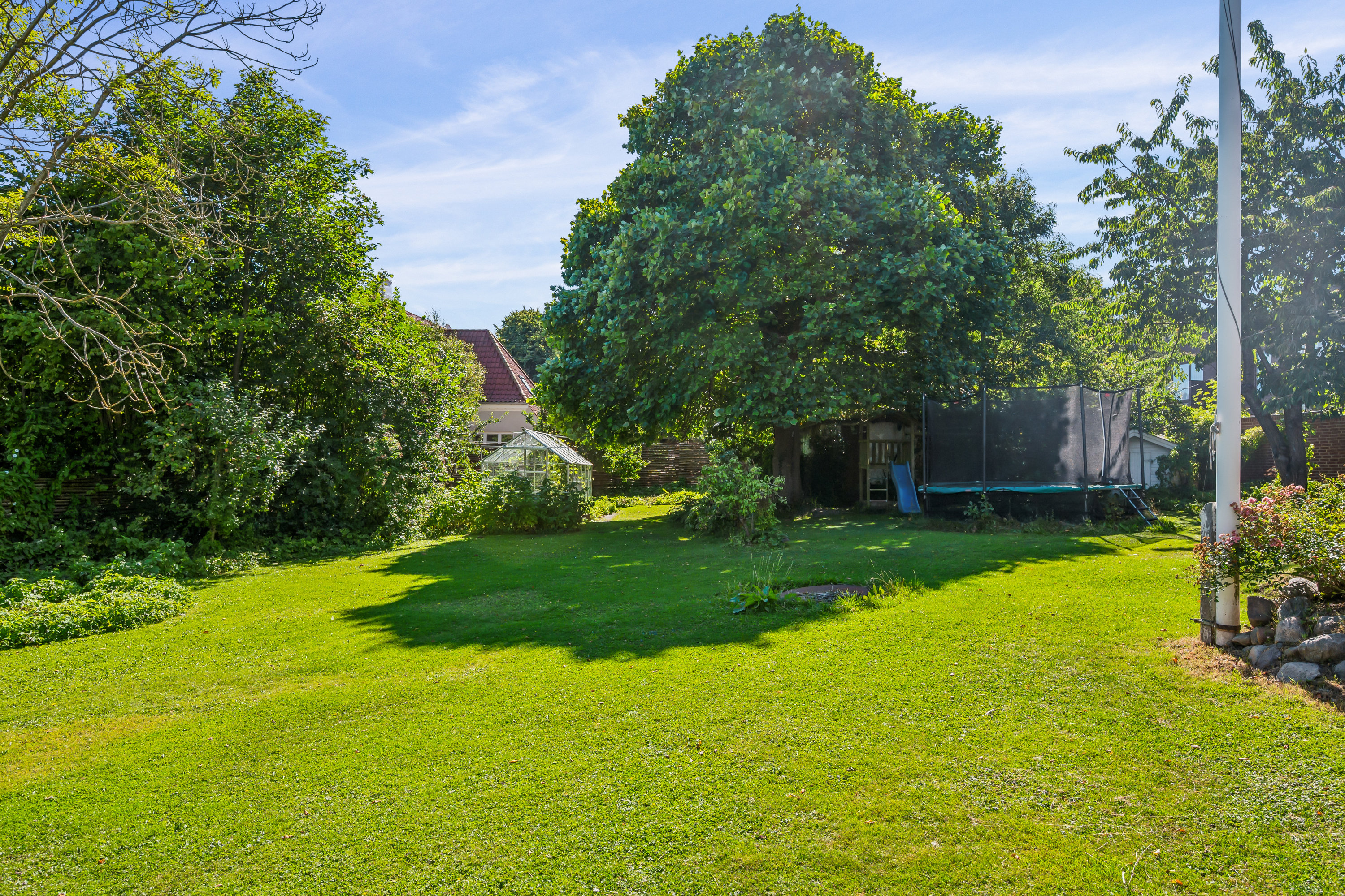 Fremhævet have billede i fuldskærmstilstand. Billede af Tjørnevej 10, 8240 Risskov