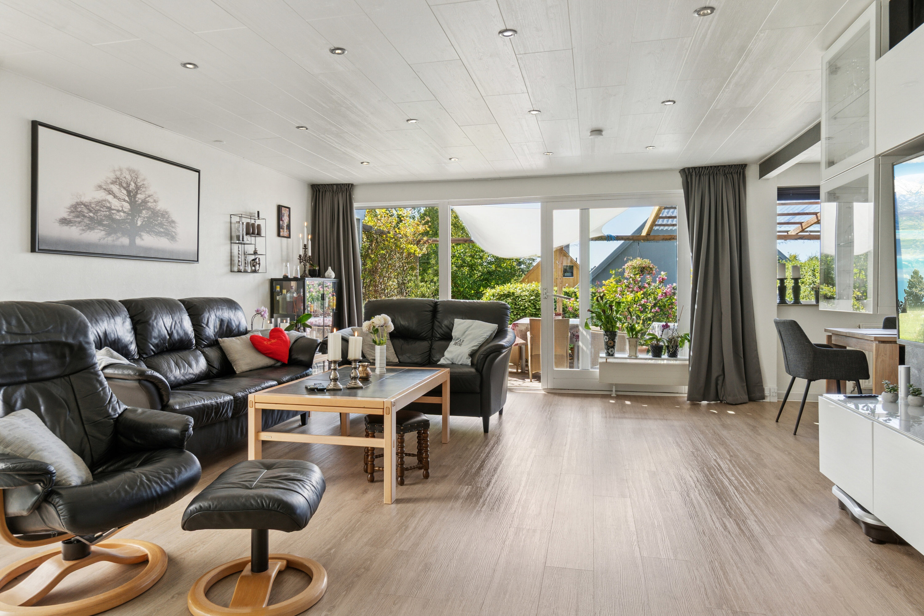 Fremhævet stue billede i fuldskærmstilstand. Billede af Konge-Åsen 17, 4230 Skælskør