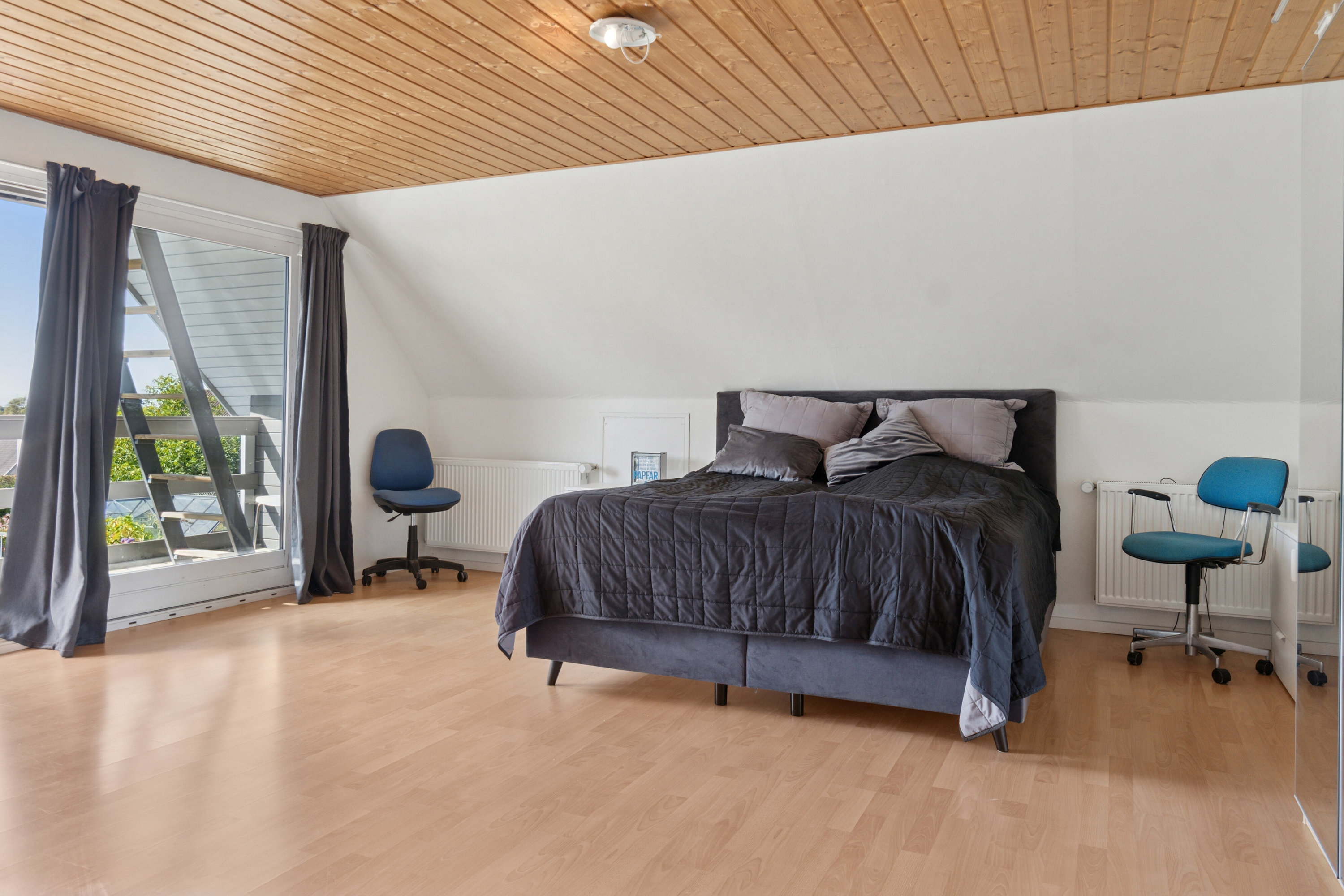 Fremhævet soveværelse billede i fuldskærmstilstand. Billede af Konge-Åsen 17, 4230 Skælskør