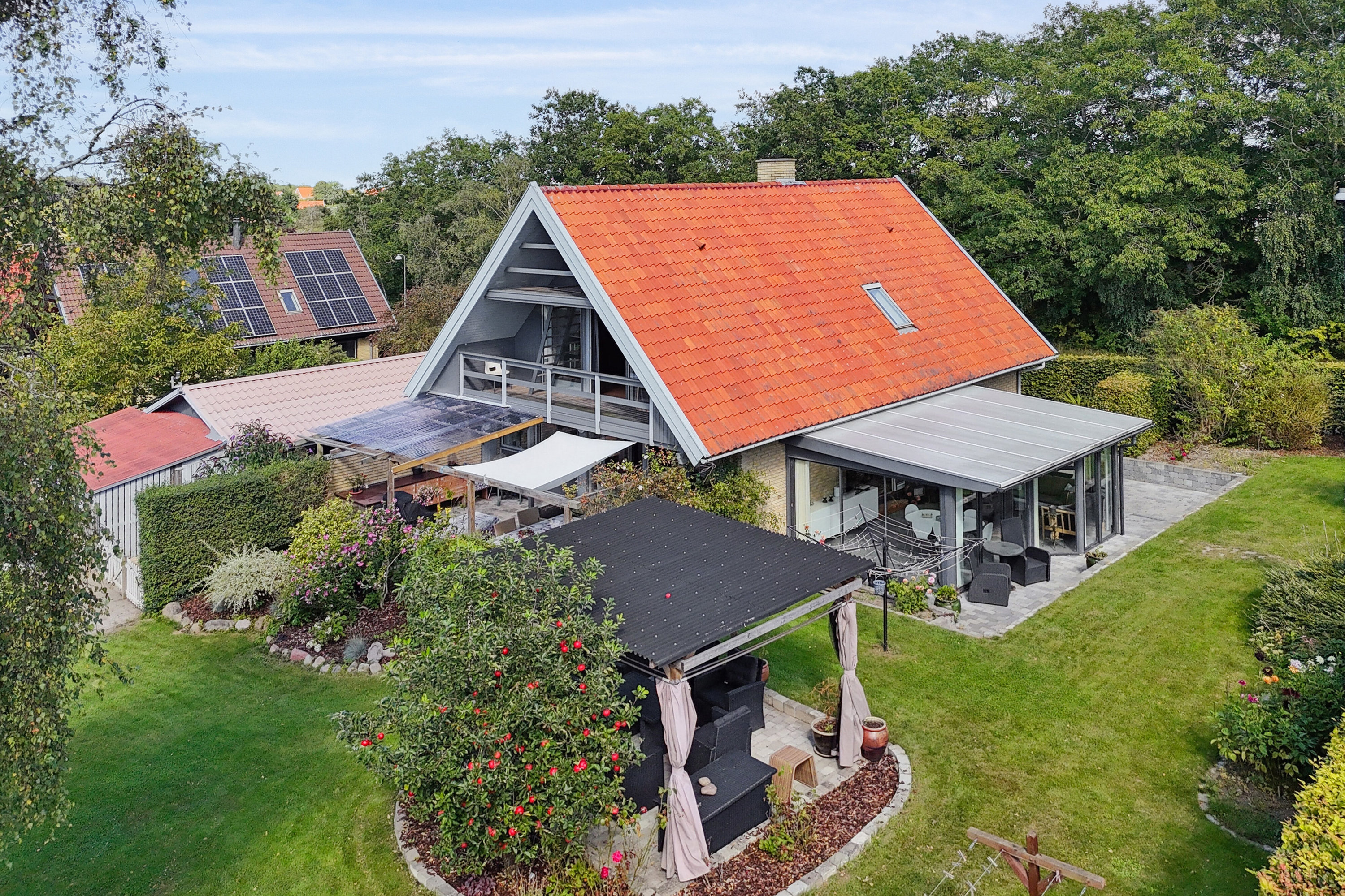Fremhævet set fra haven billede i fuldskærmstilstand. Billede af Konge-Åsen 17, 4230 Skælskør
